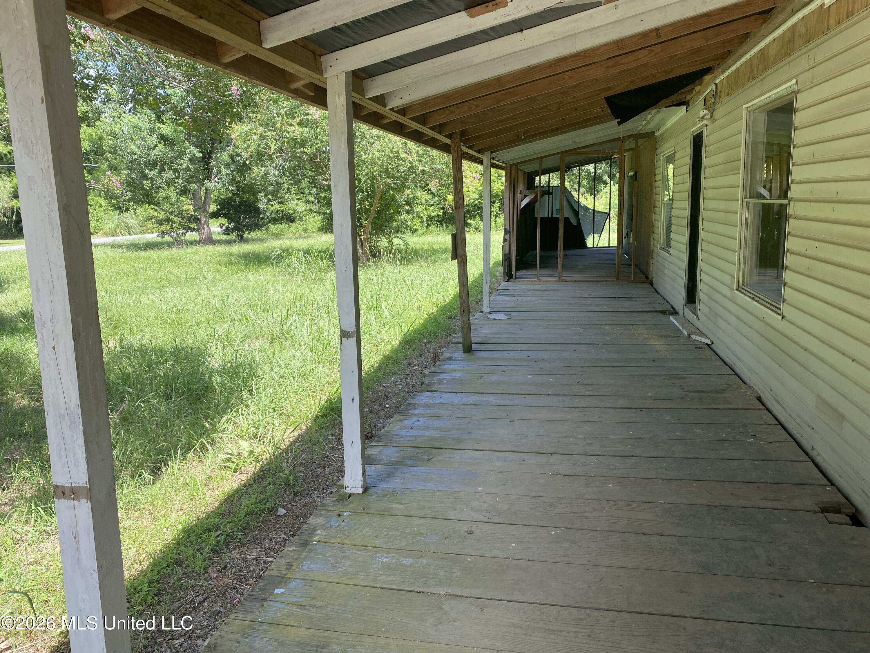 582 Stephens Road Property Photo 4
