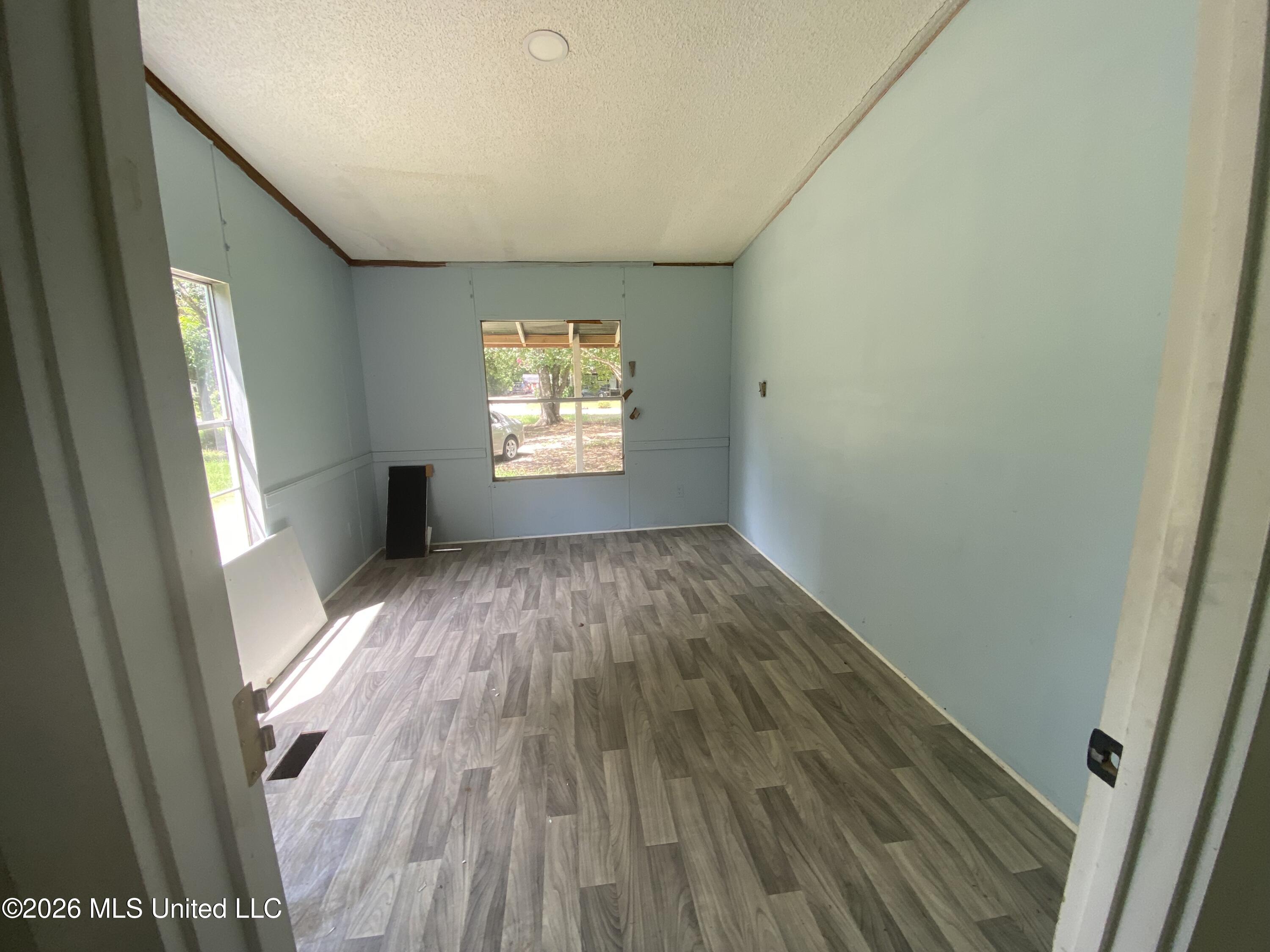 582 Stephens Road Property Photo 8
