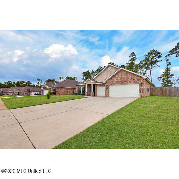 6001 Penni Lane Property Photo 2