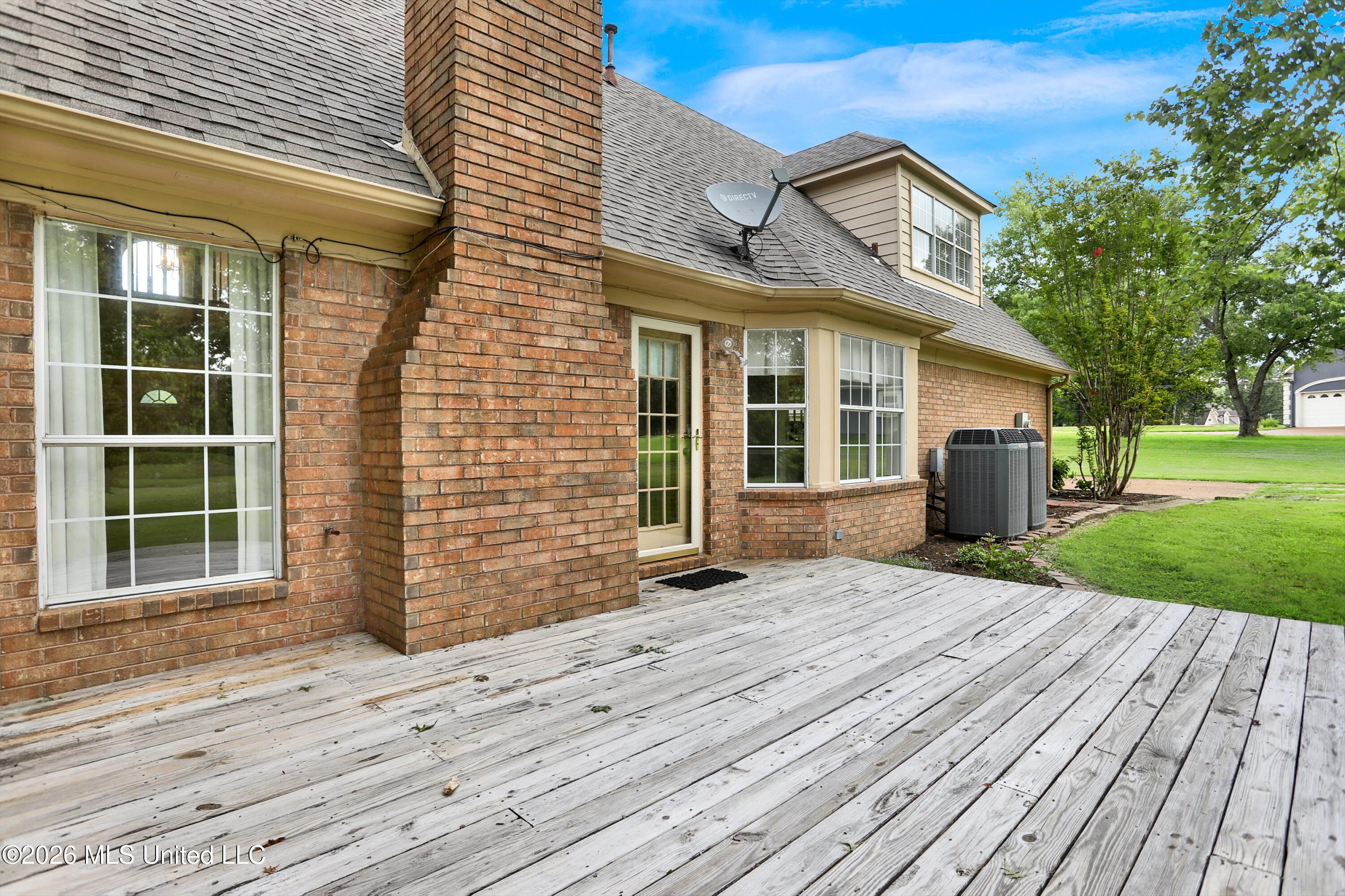 7925 Hunters Creek Drive Property Photo 37