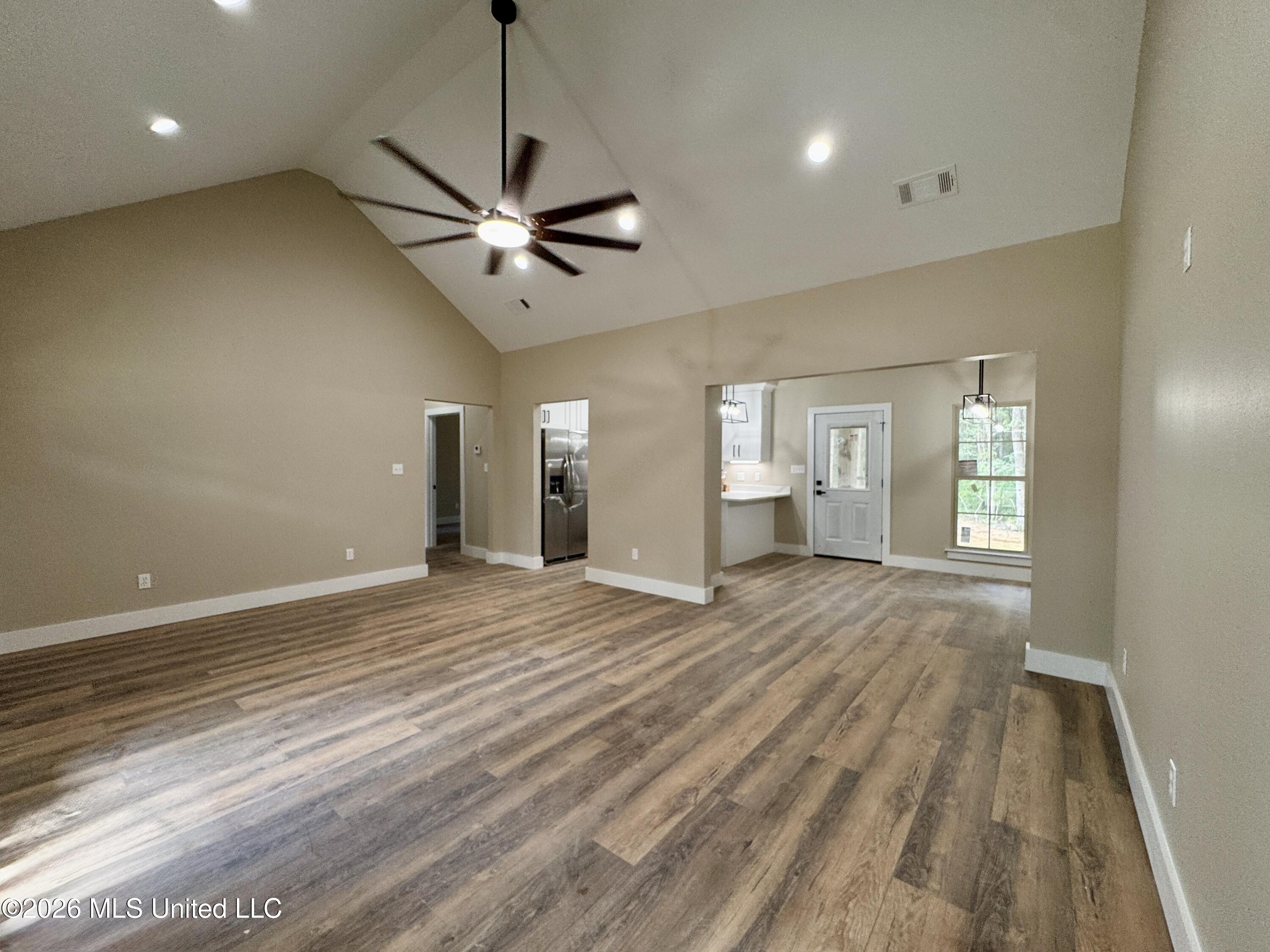 721 Anchor Lake Road Property Photo 5