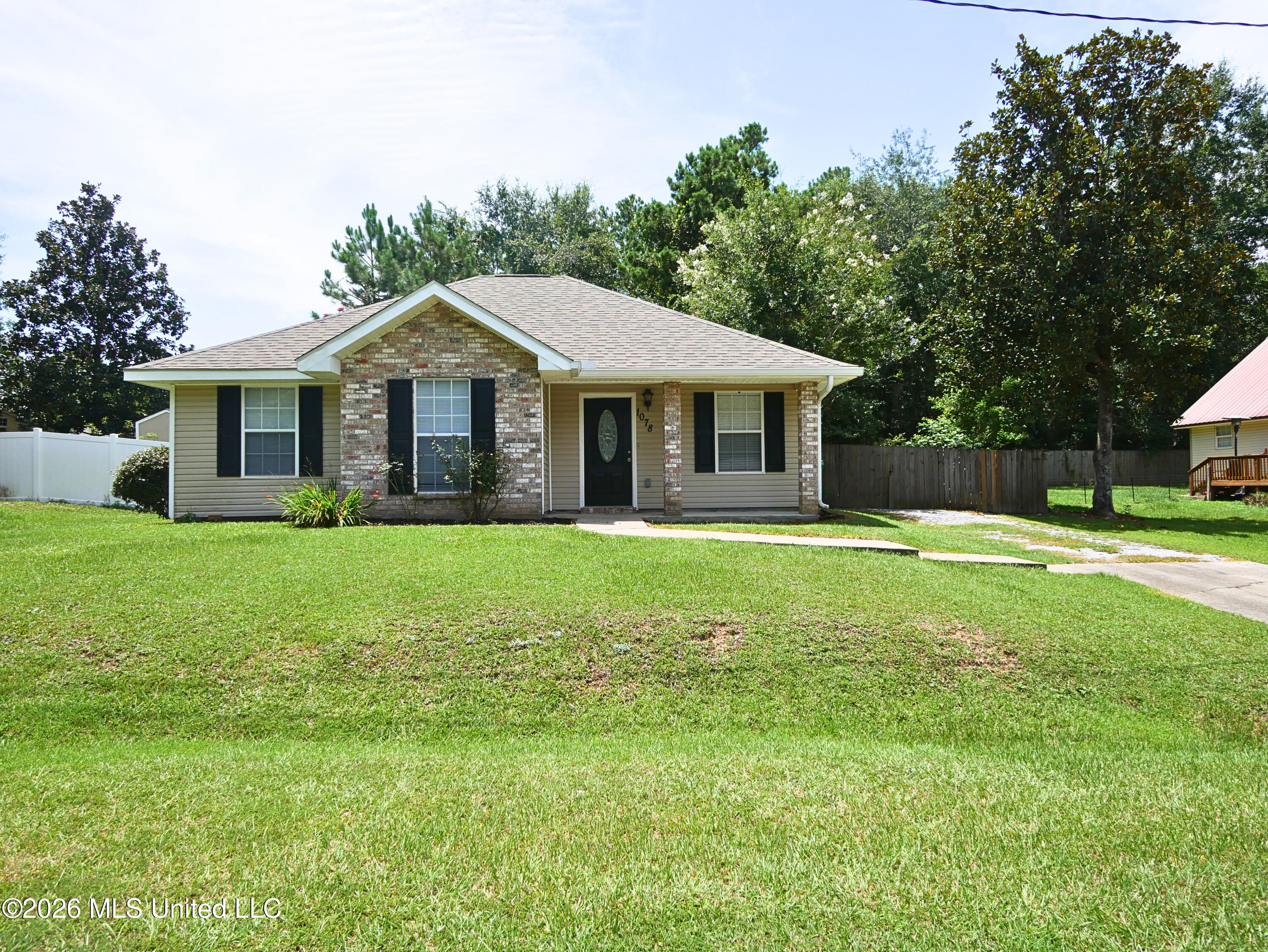 1078 Lilinoe Way Property Photo 1