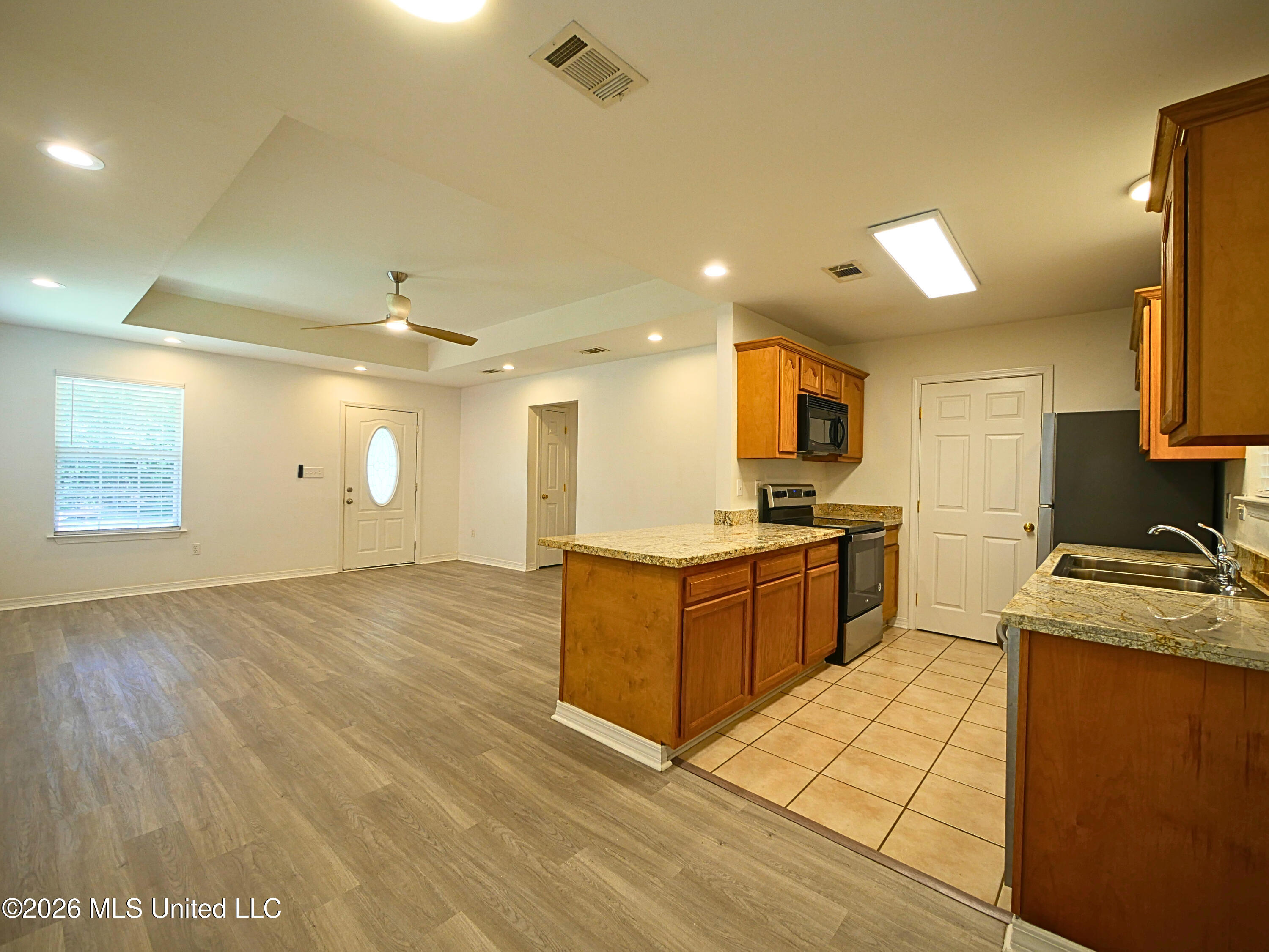1078 Lilinoe Way Property Photo 7