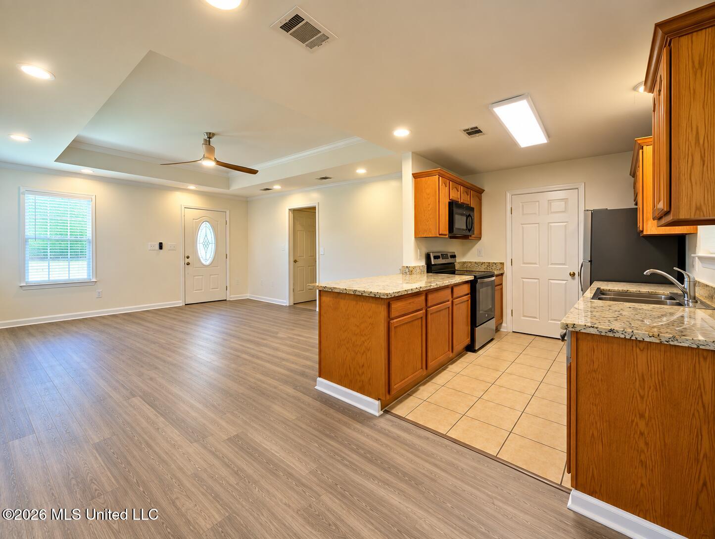 1078 Lilinoe Way Property Photo 7