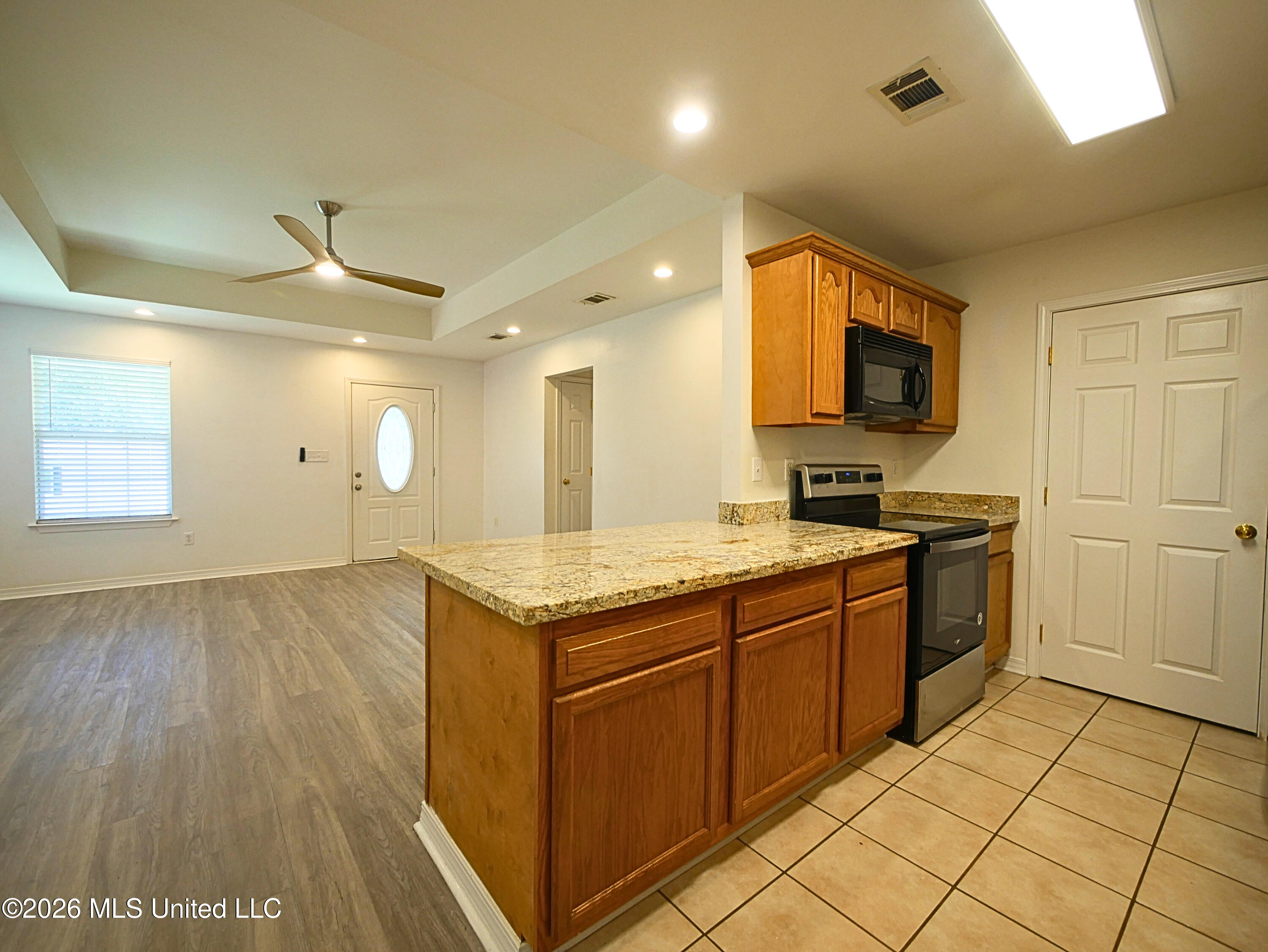 1078 Lilinoe Way Property Photo 8