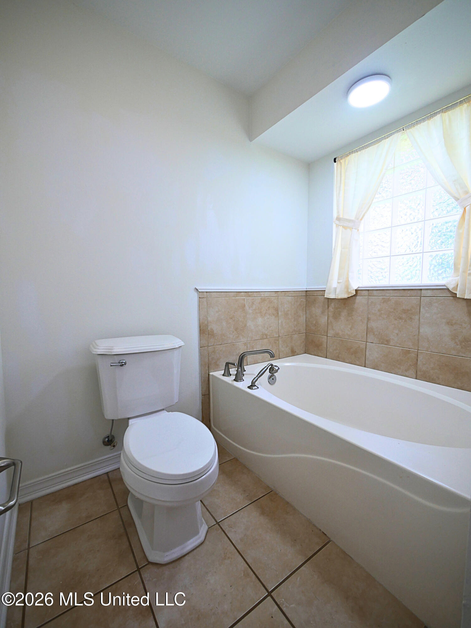 1078 Lilinoe Way Property Photo 14