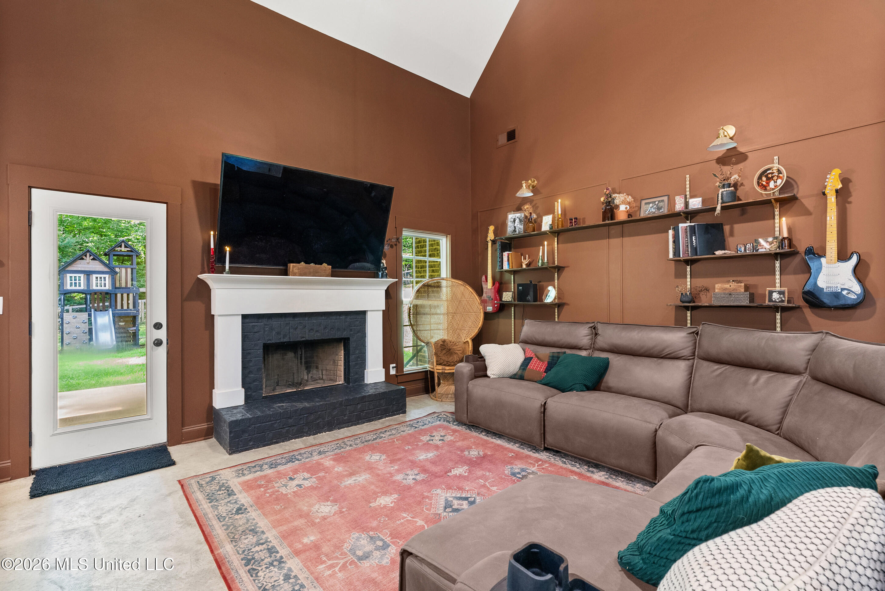 14929 Strickland Road Property Photo 4