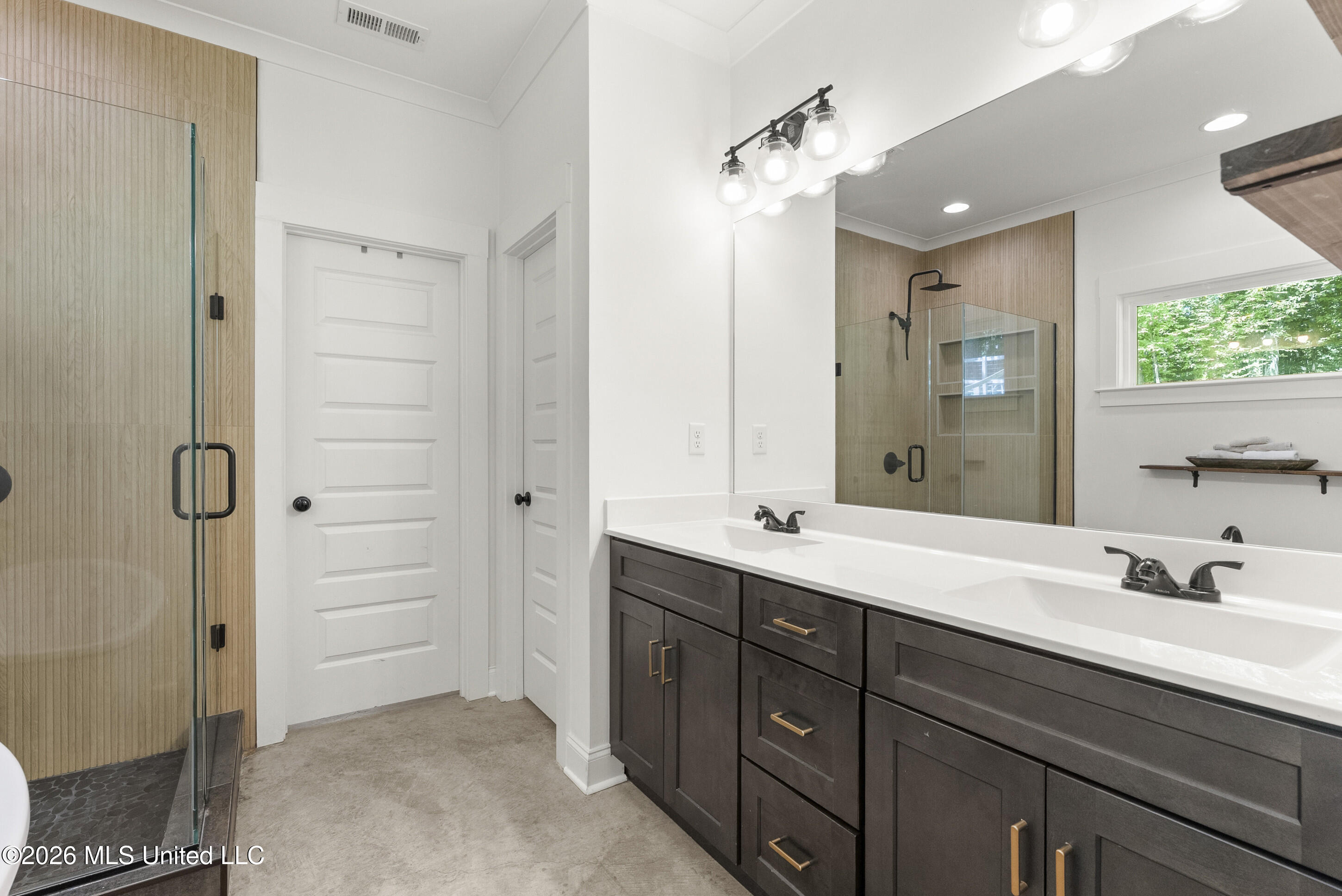14929 Strickland Road Property Photo 15