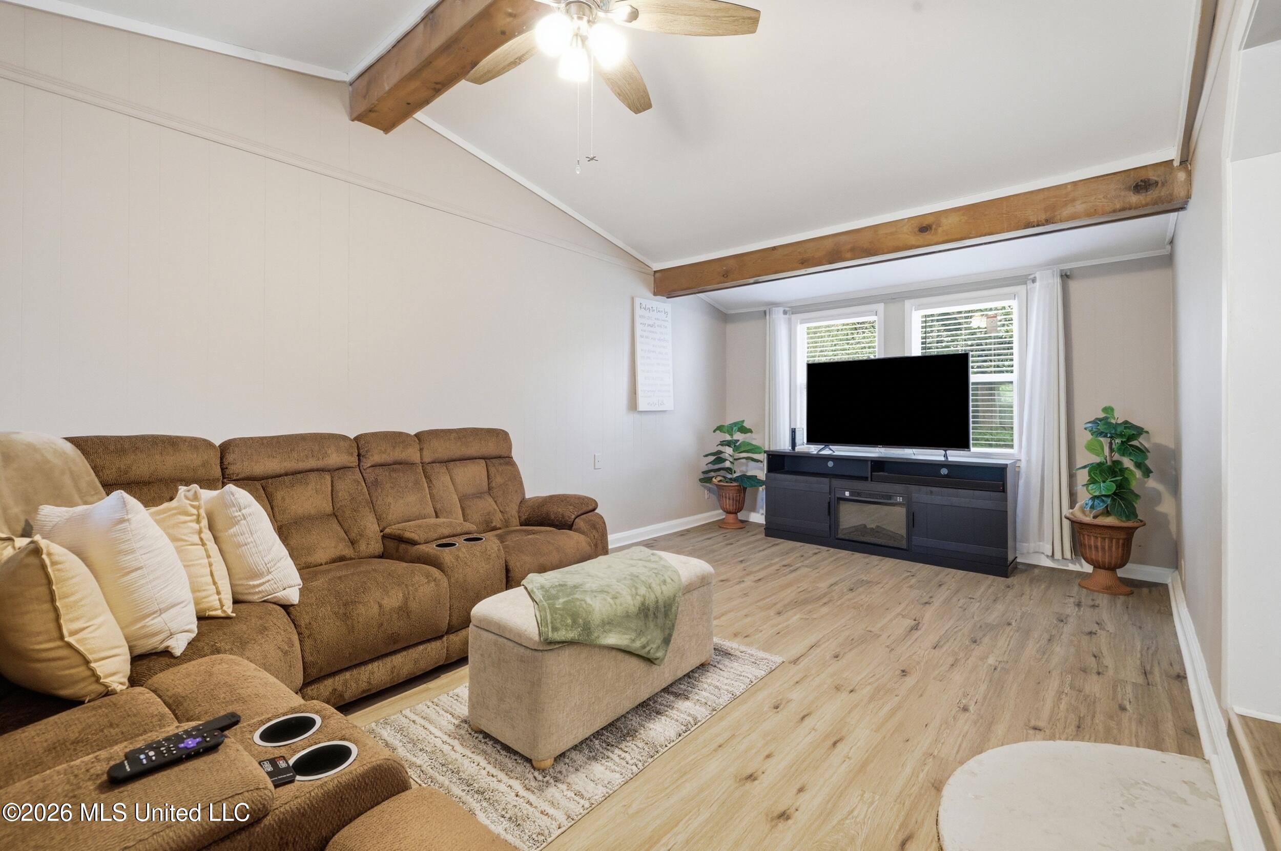 2130 Driftwood Drive Property Photo 11
