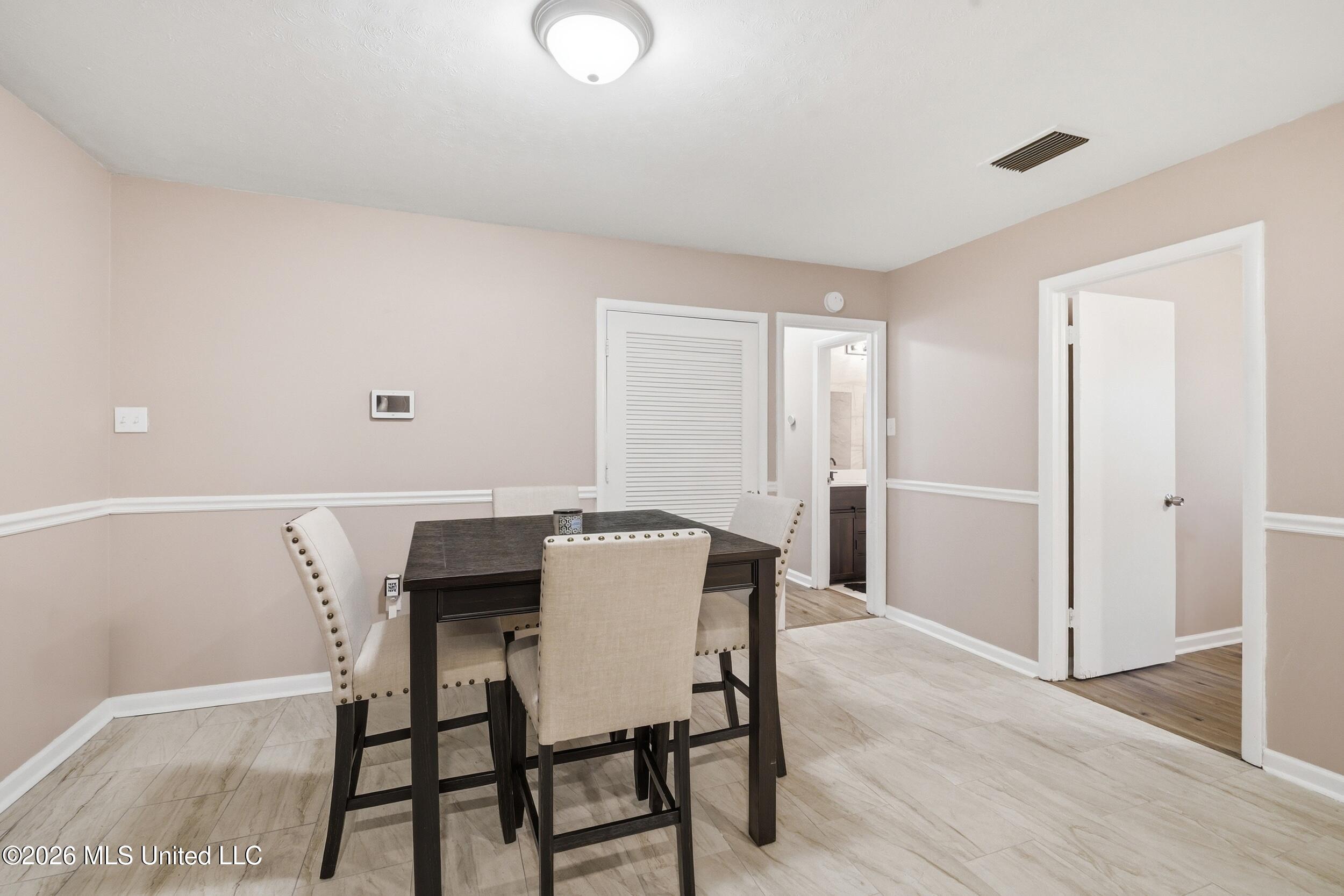 2130 Driftwood Drive Property Photo 13