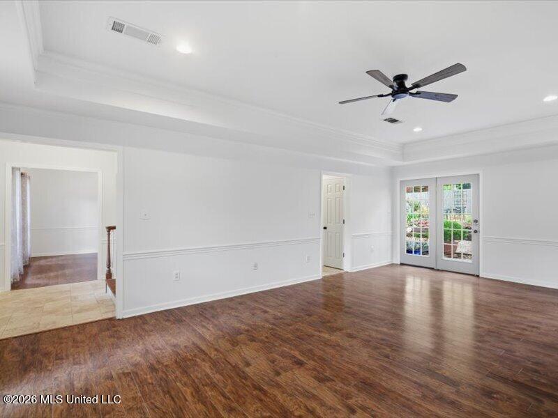14 Napa Valley Circle Property Photo 10