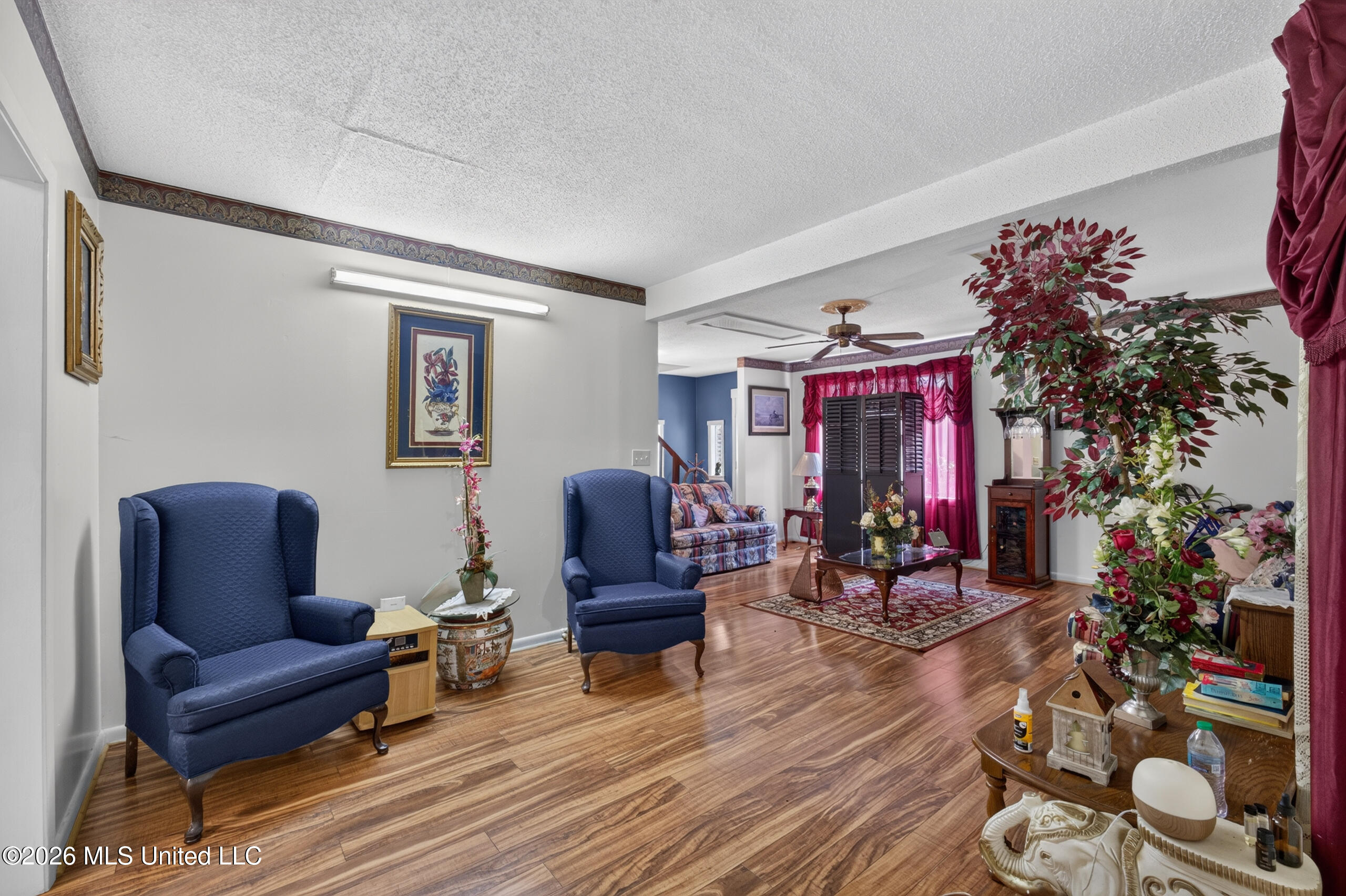 929 Crooked Creek Road Property Photo 13