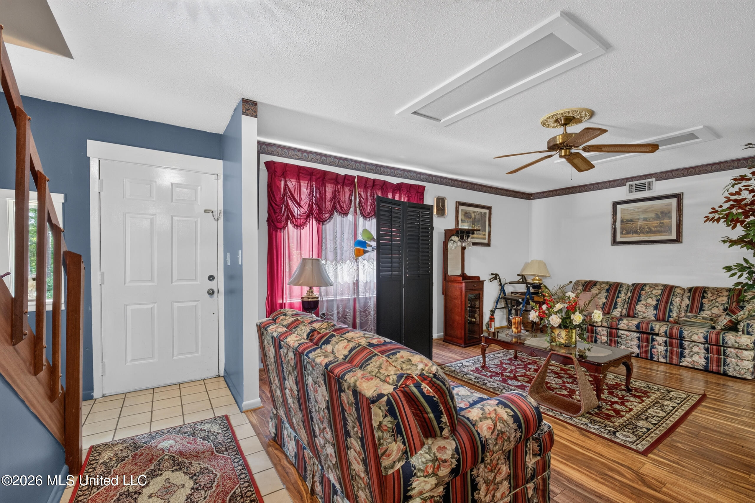 929 Crooked Creek Road Property Photo 14