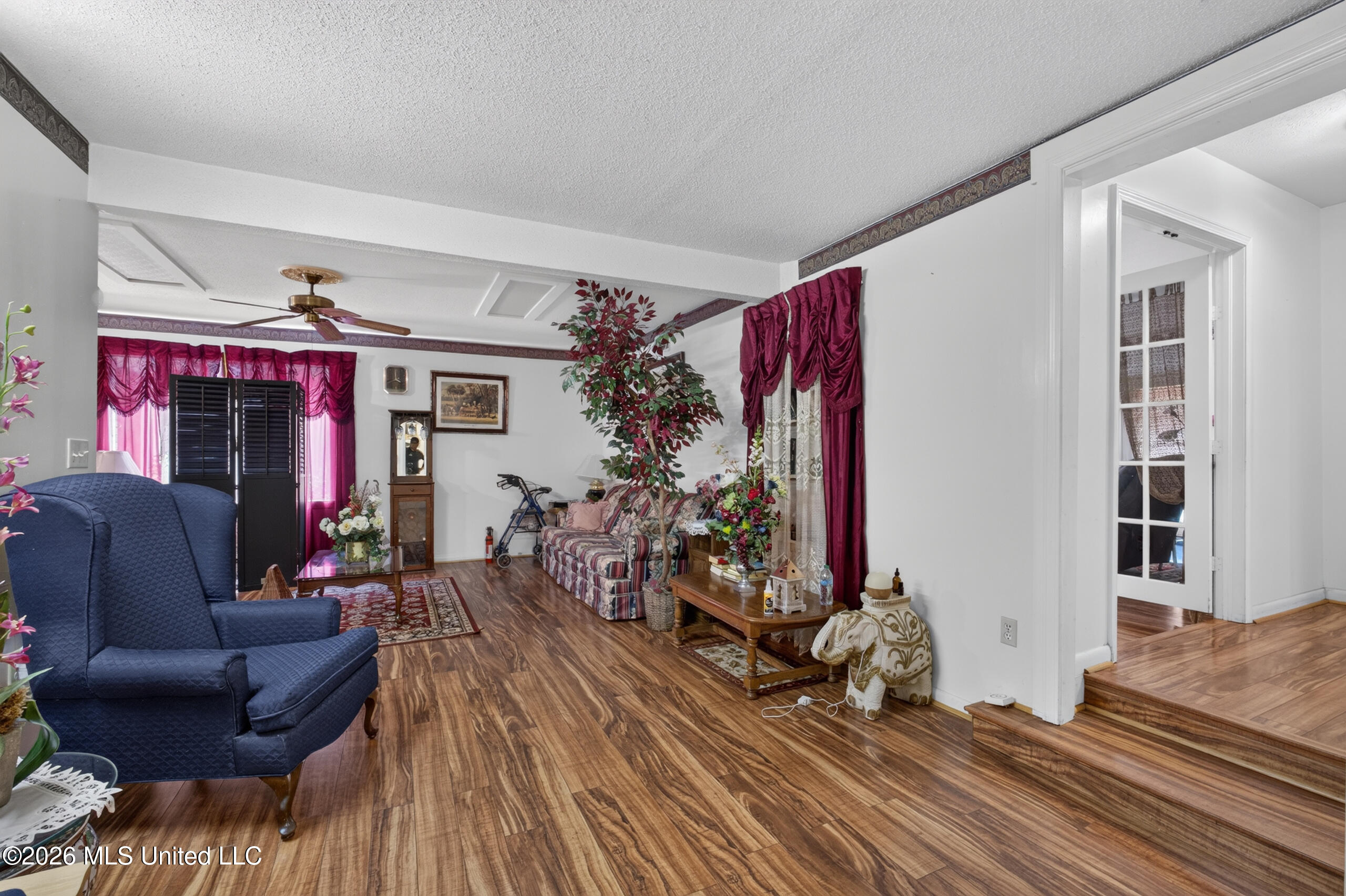 929 Crooked Creek Road Property Photo 15