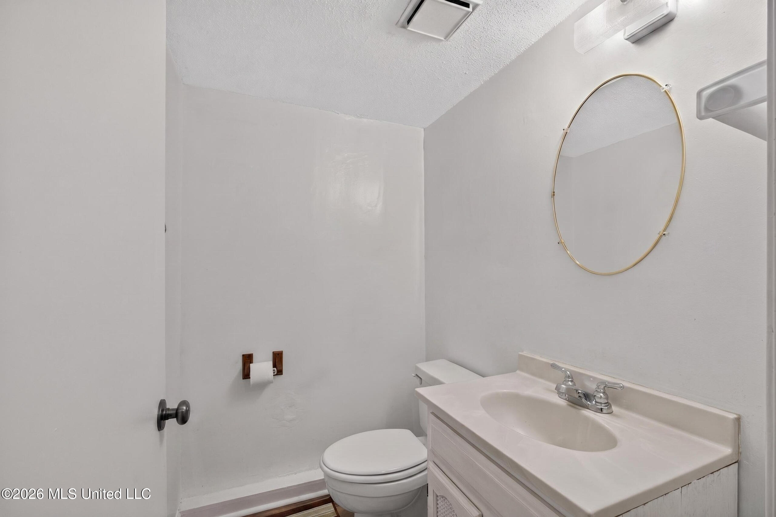 929 Crooked Creek Road Property Photo 22