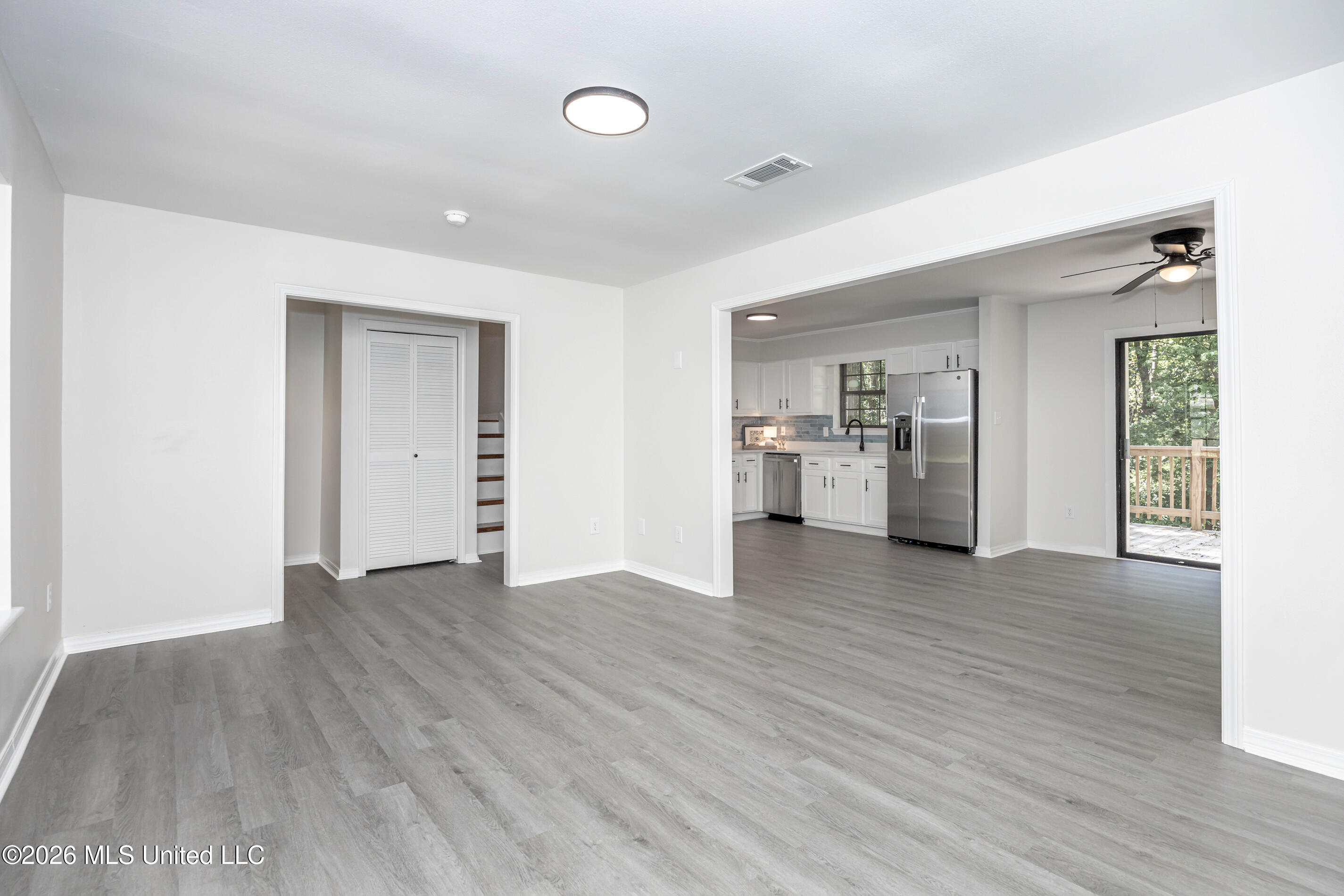 2550 Davidson Road Property Photo 8
