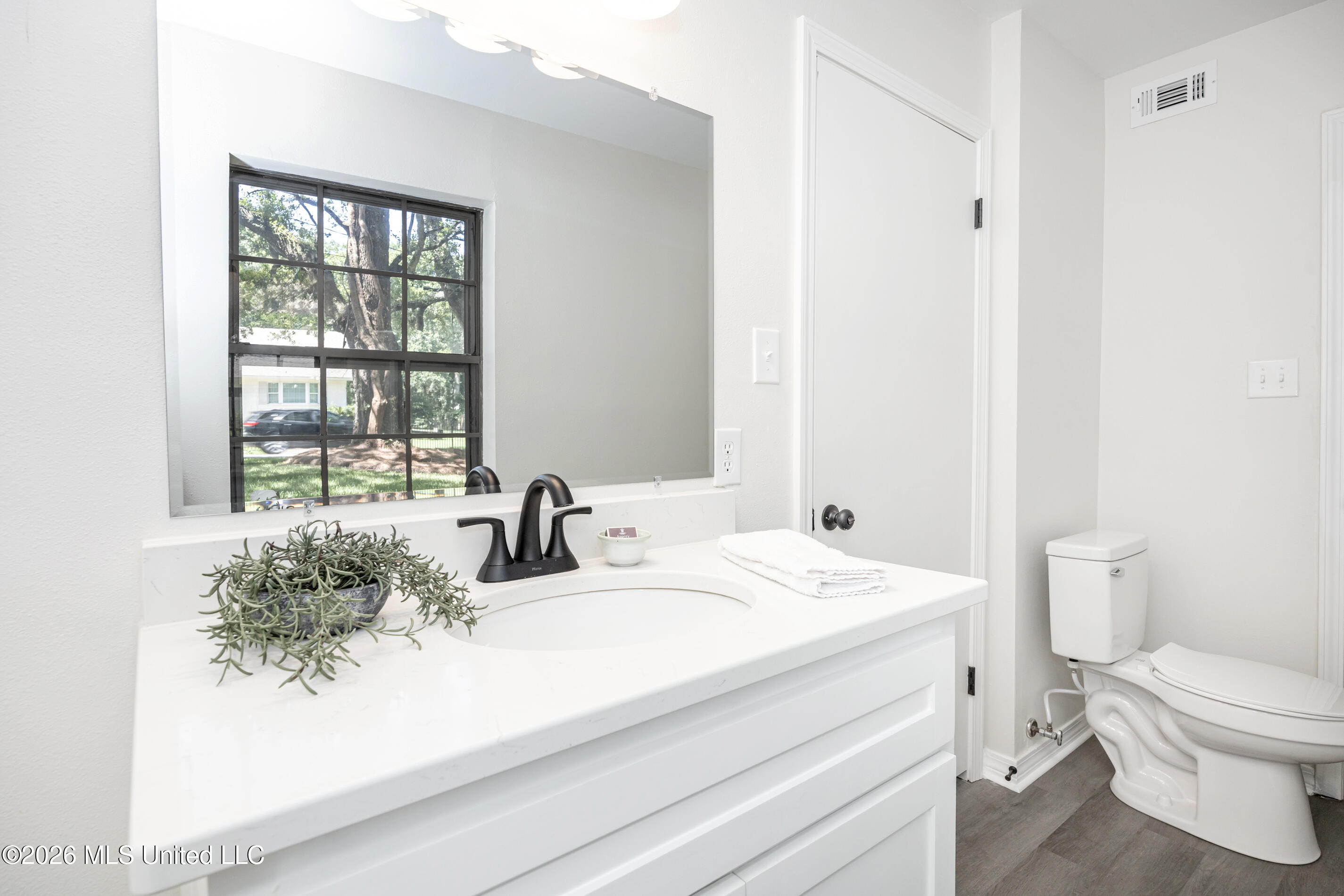 2550 Davidson Road Property Photo 45