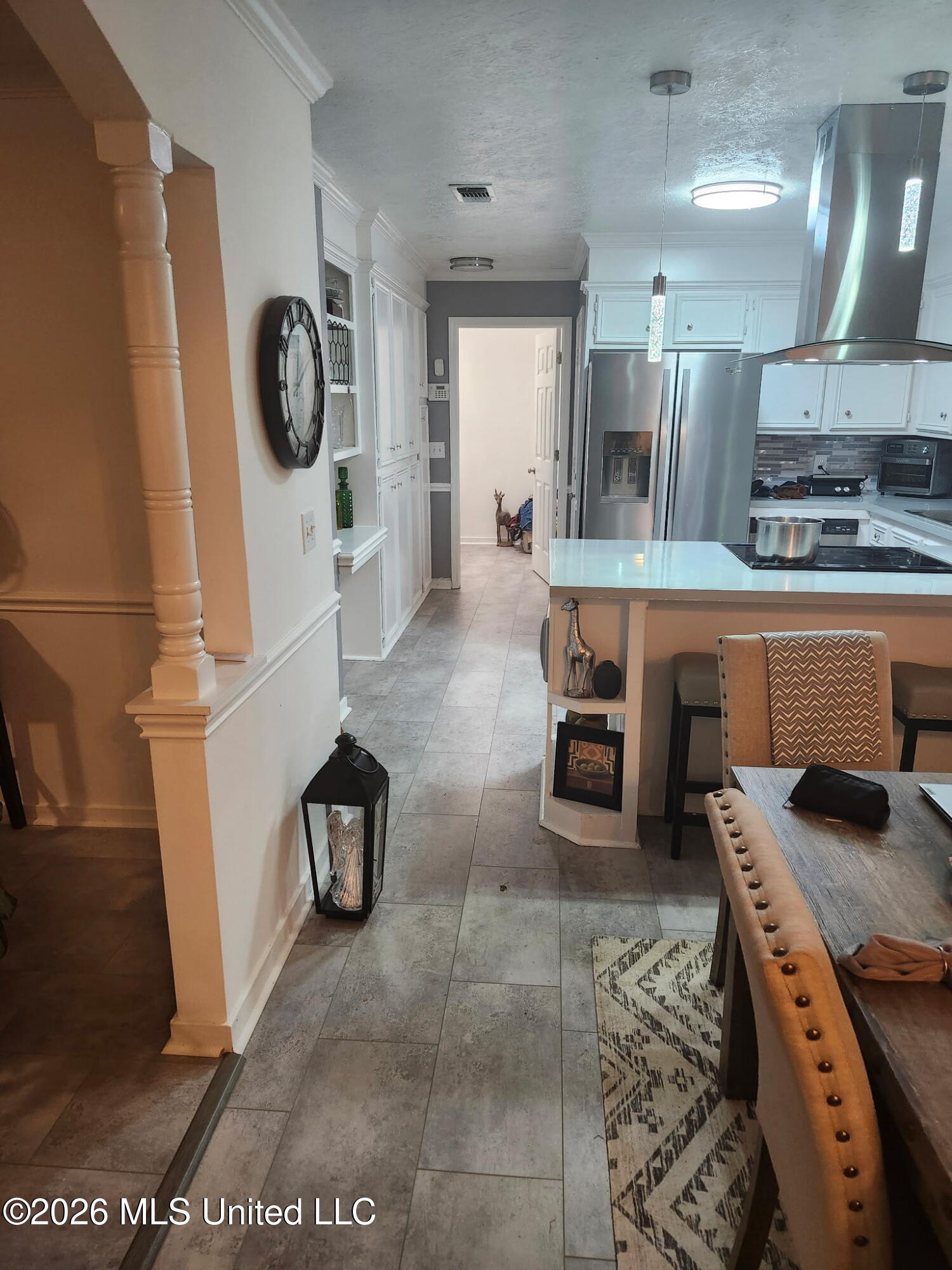 4247 Oak Lake Drive Property Photo 3
