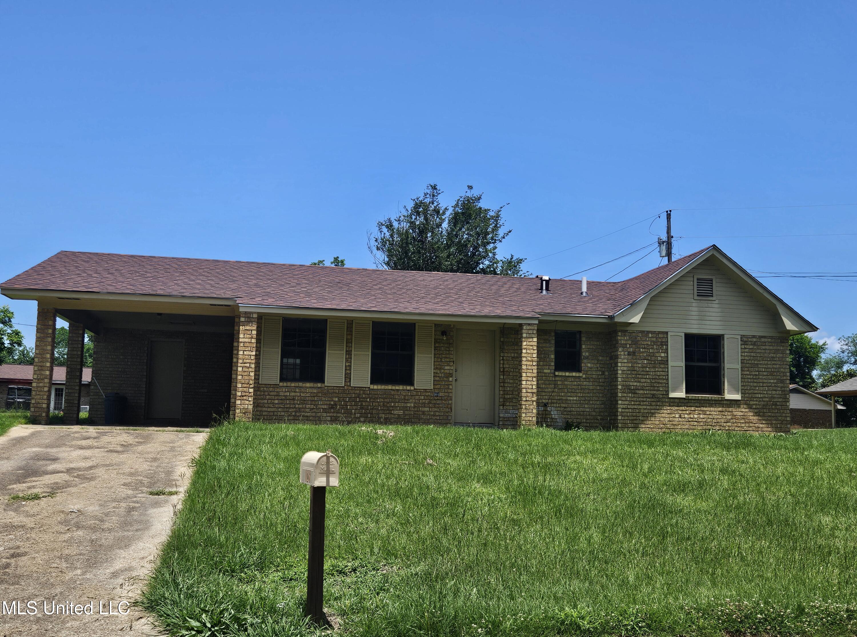 126 Tubman Circle Property Photo 1