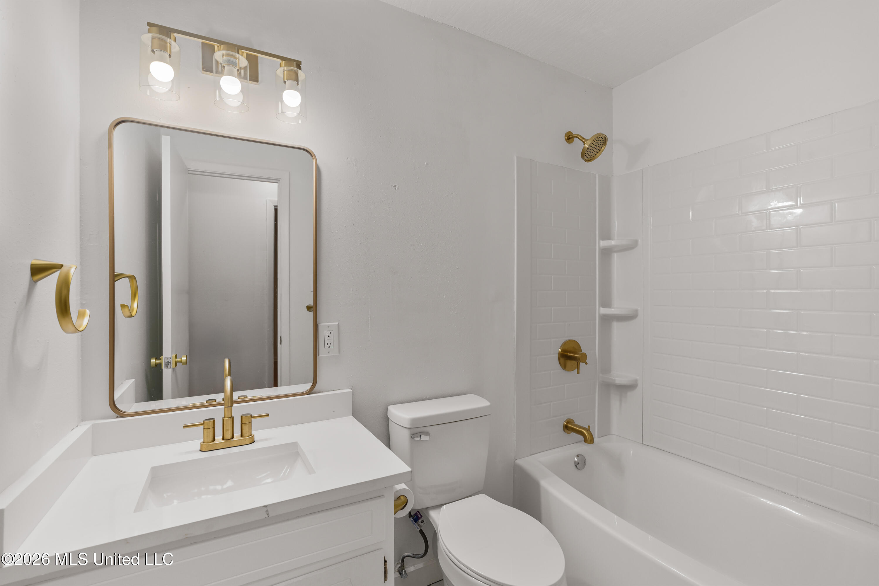 100 Virginia Drive Property Photo 15