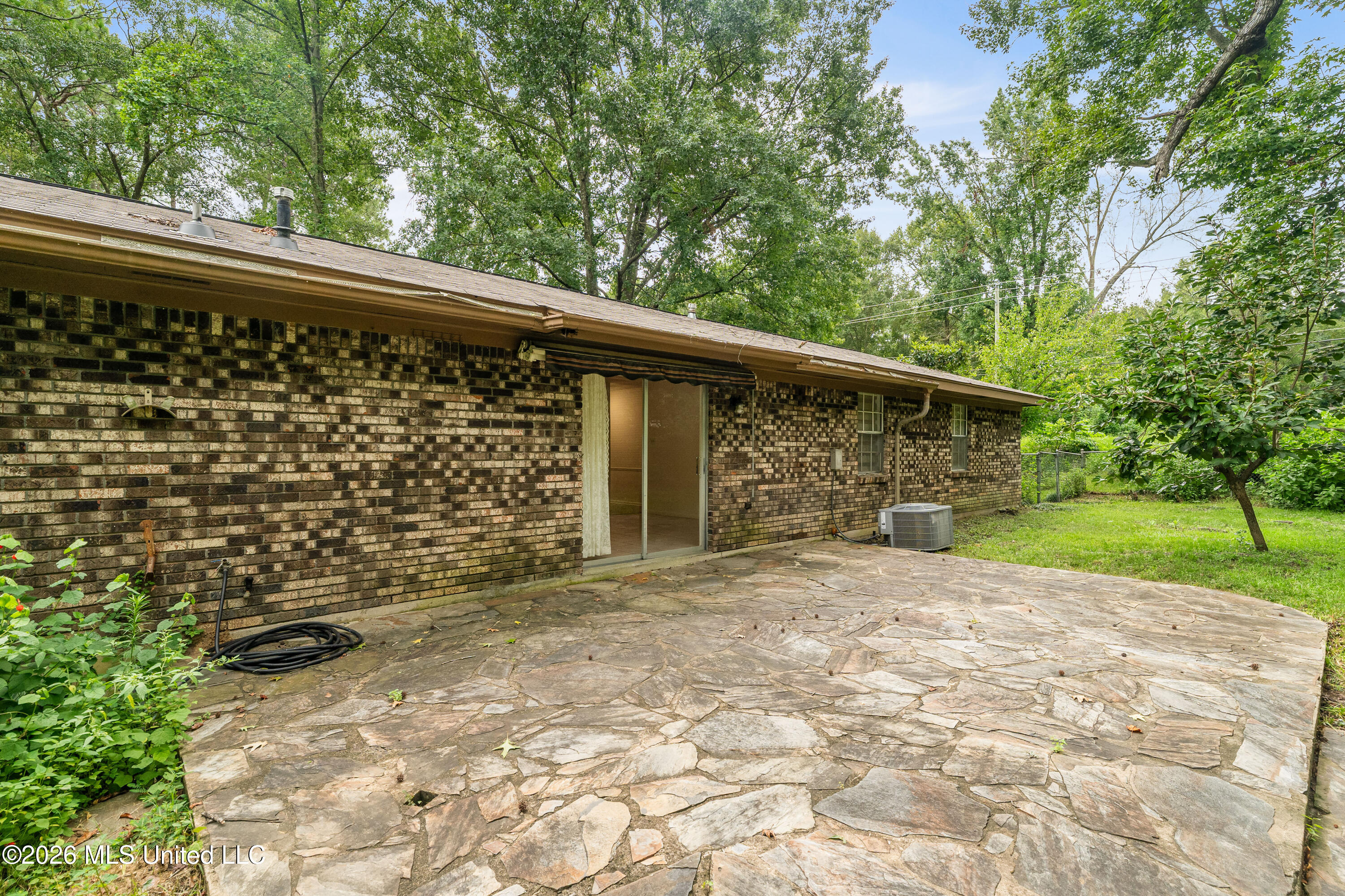 100 Virginia Drive Property Photo 26