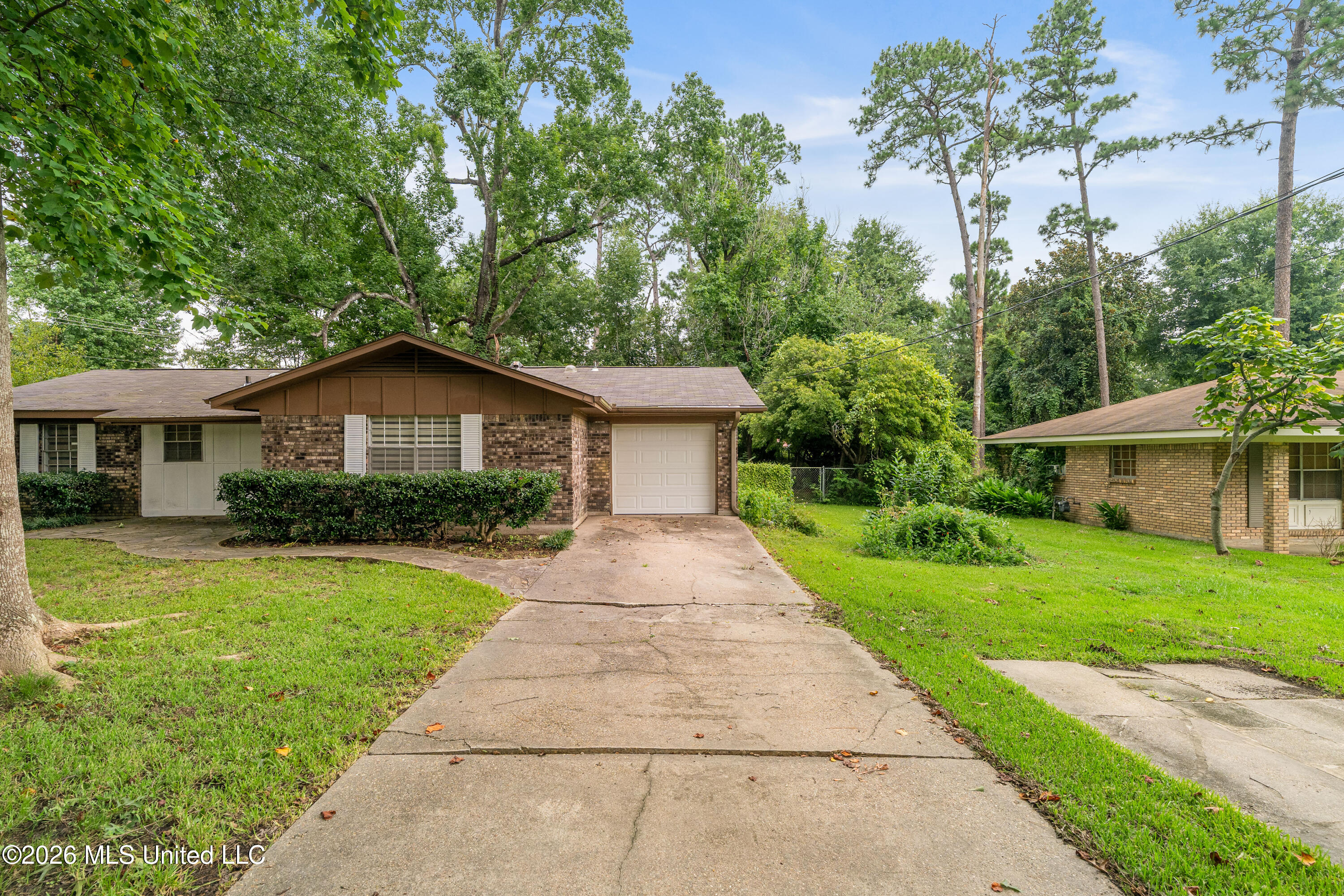 100 Virginia Drive Property Photo 31
