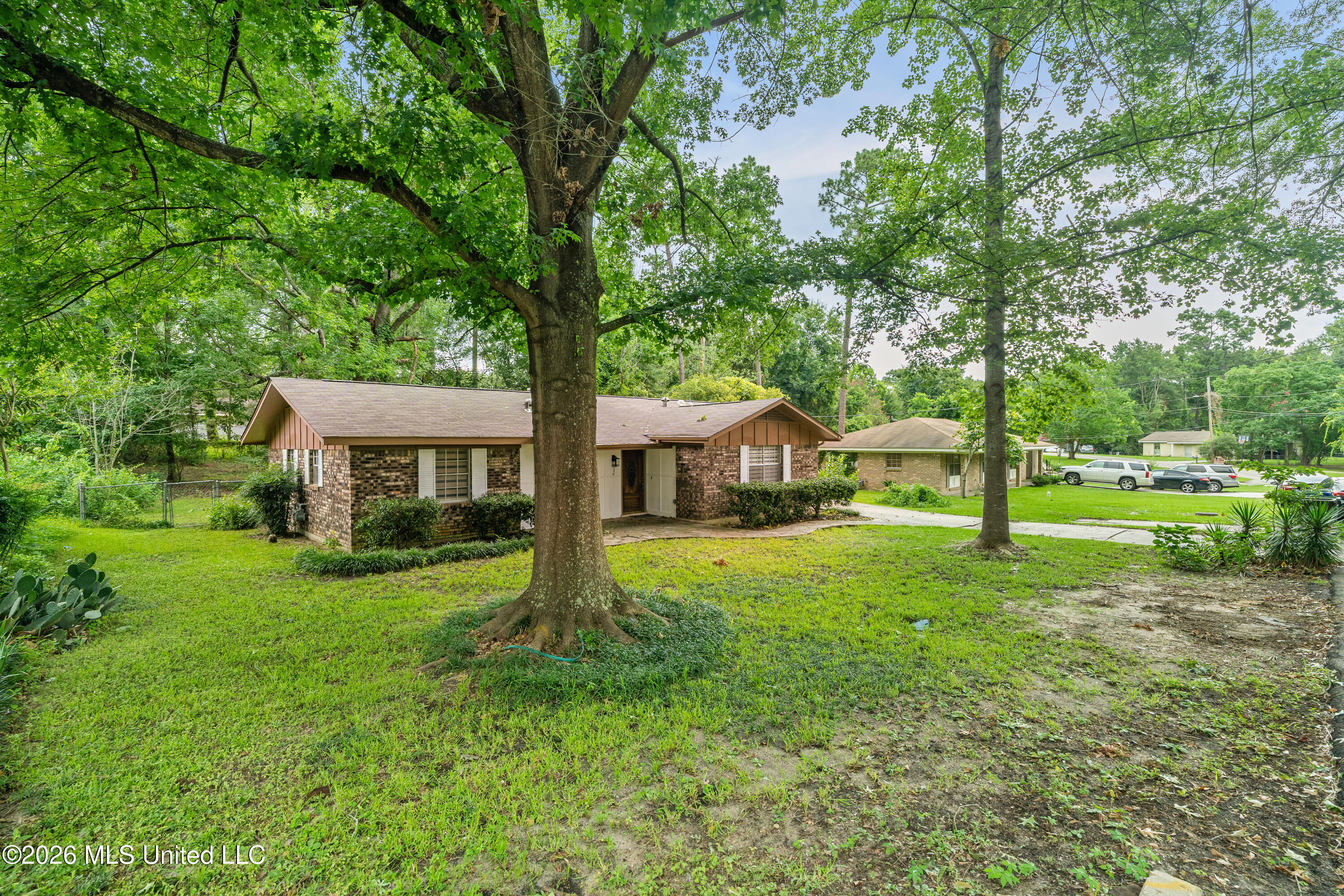 100 Virginia Drive Property Photo 32