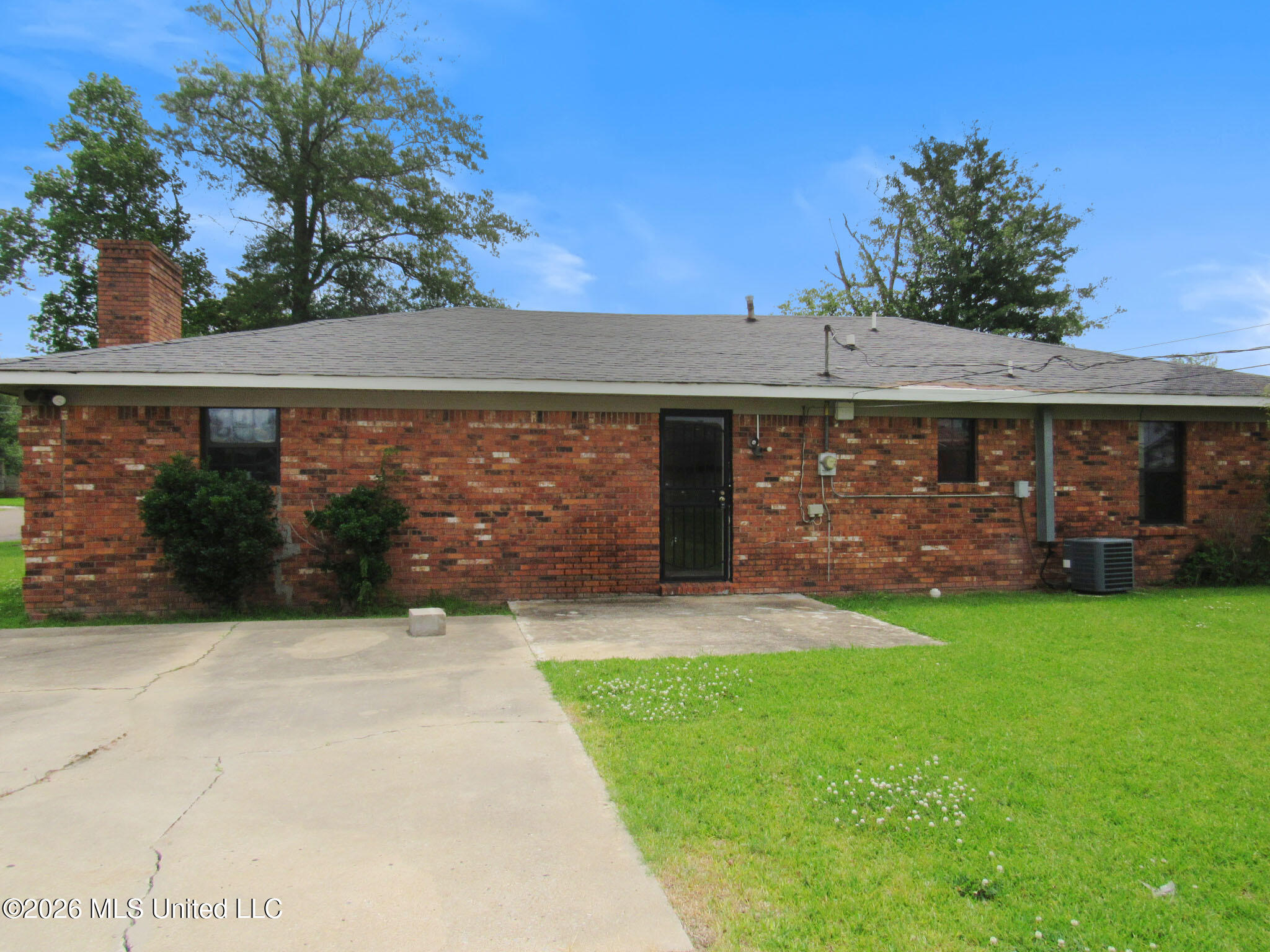 1003 Florida Avenue Property Photo 3