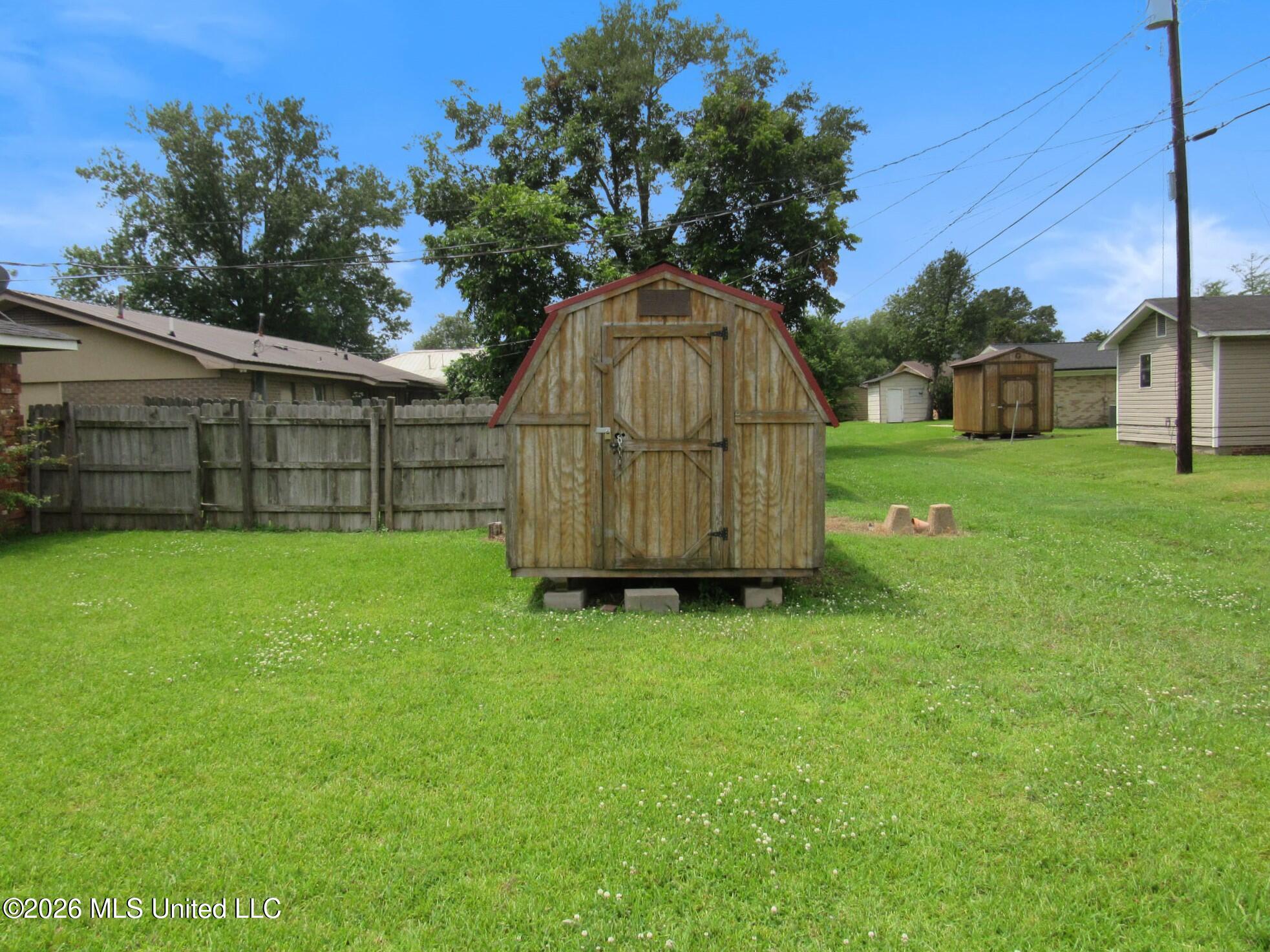 1003 Florida Avenue Property Photo 4
