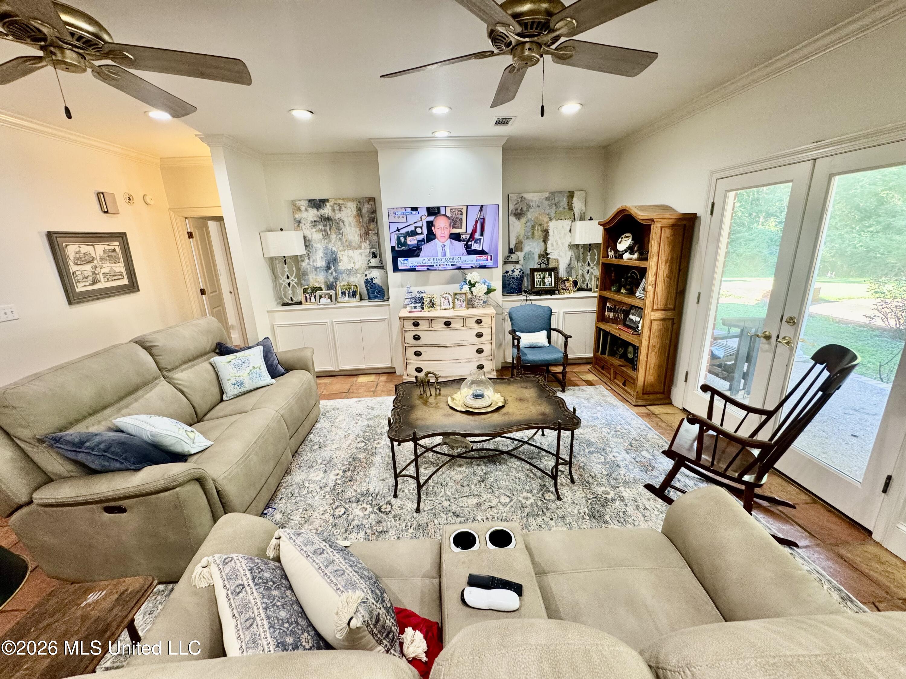 134 Kellog Property Photo 2