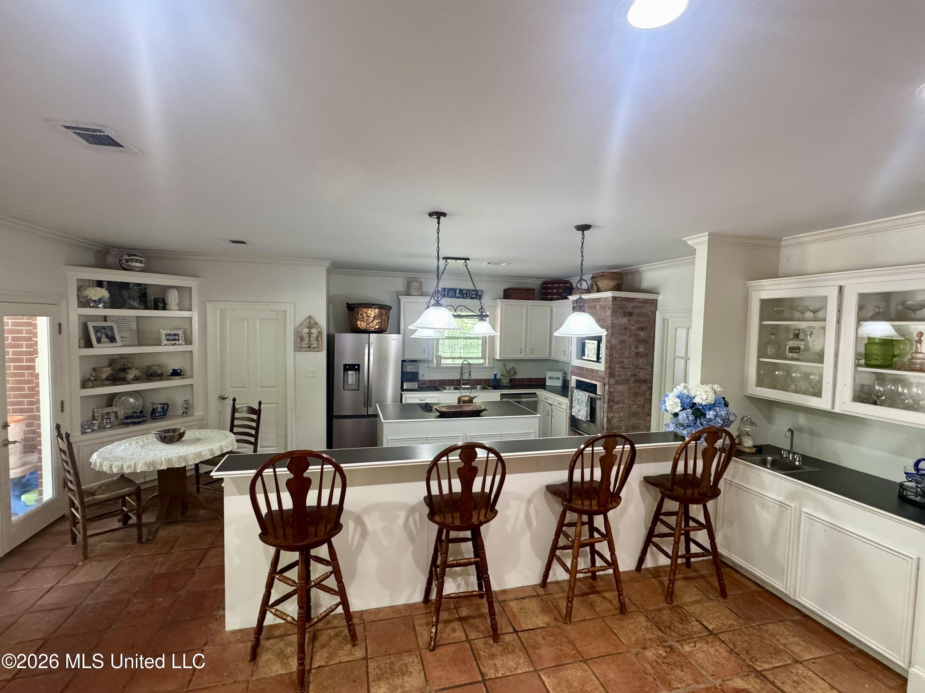 134 Kellog Property Photo 6