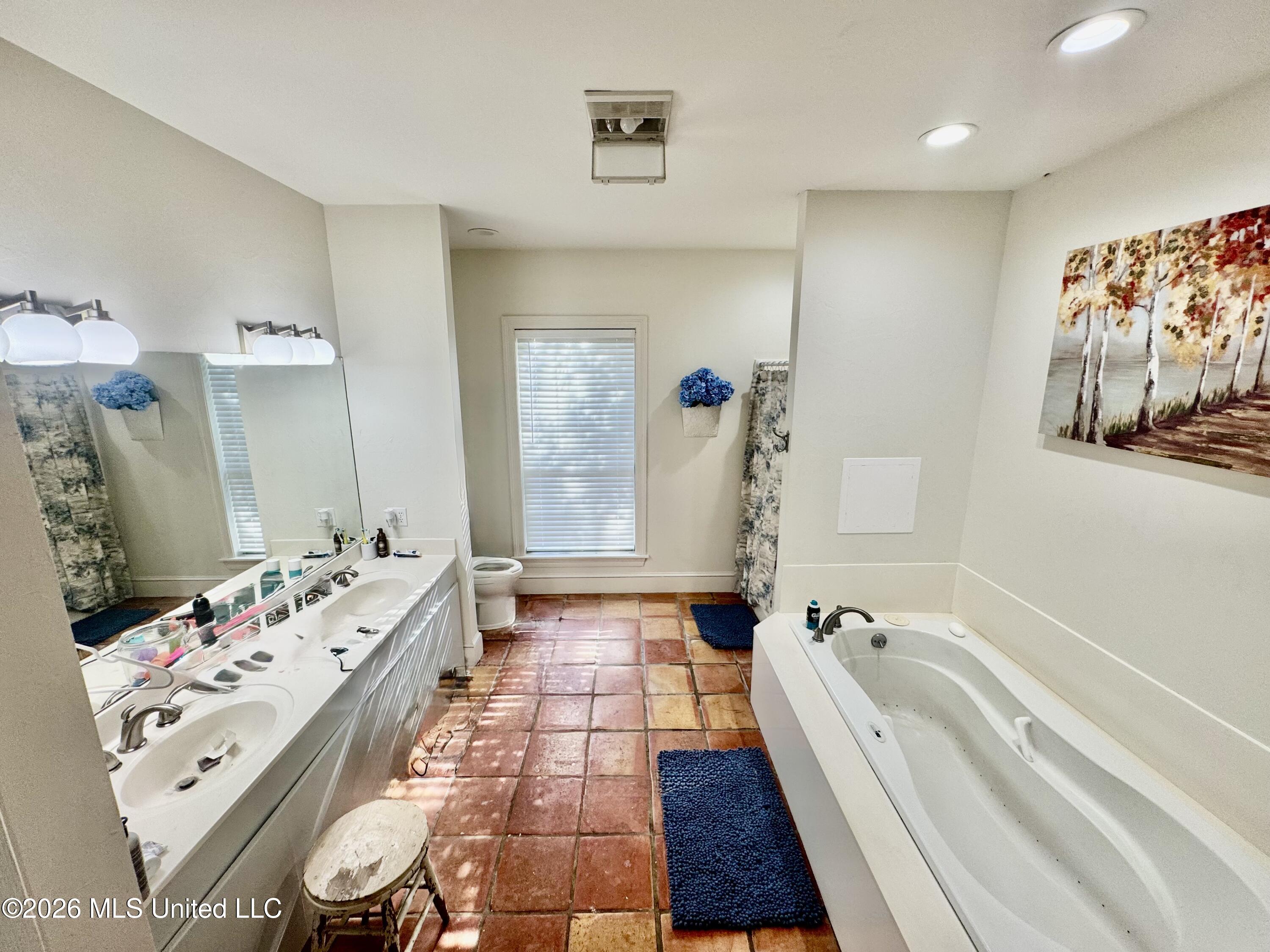 134 Kellog Property Photo 11