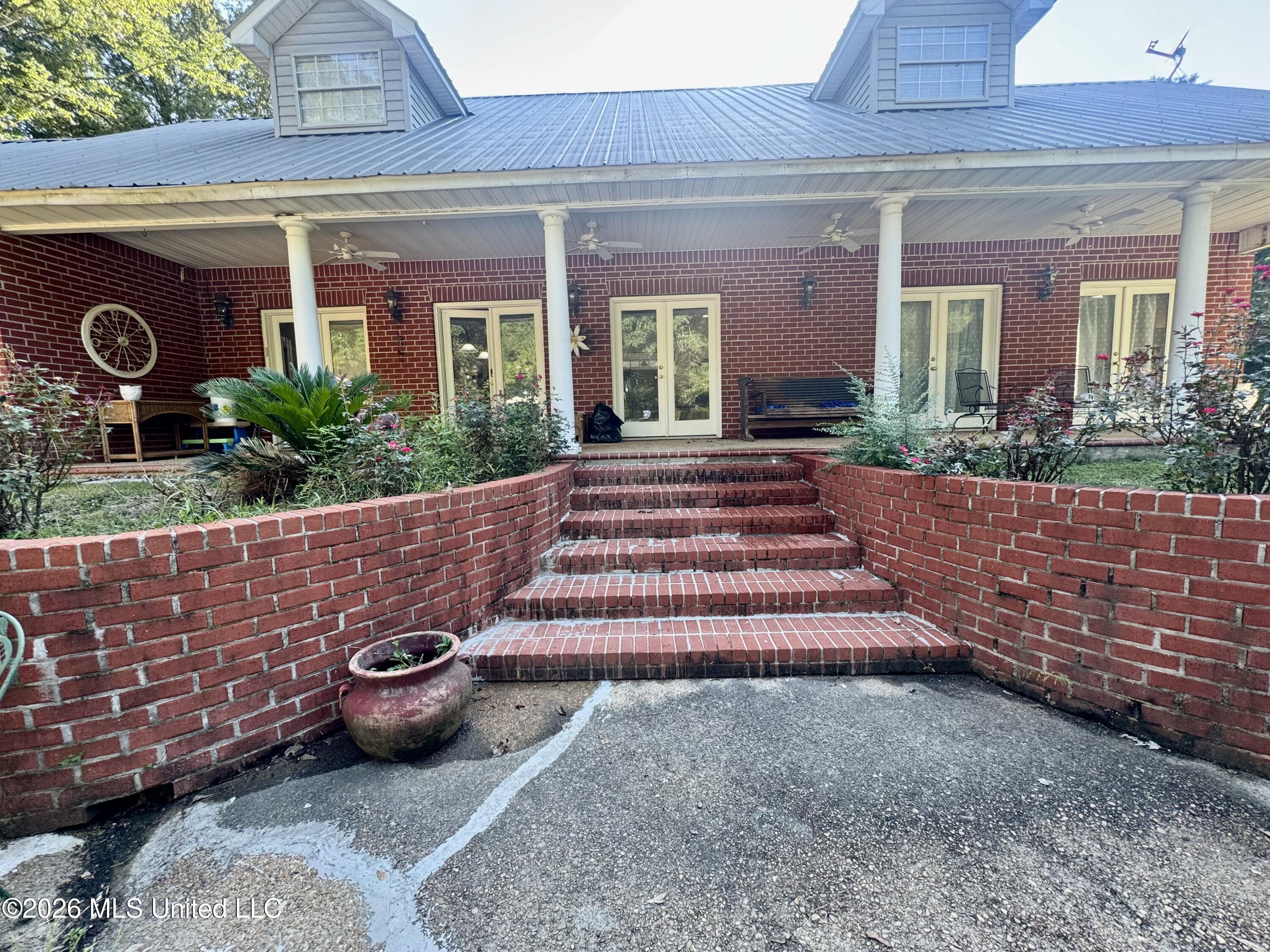 134 Kellog Property Photo 15