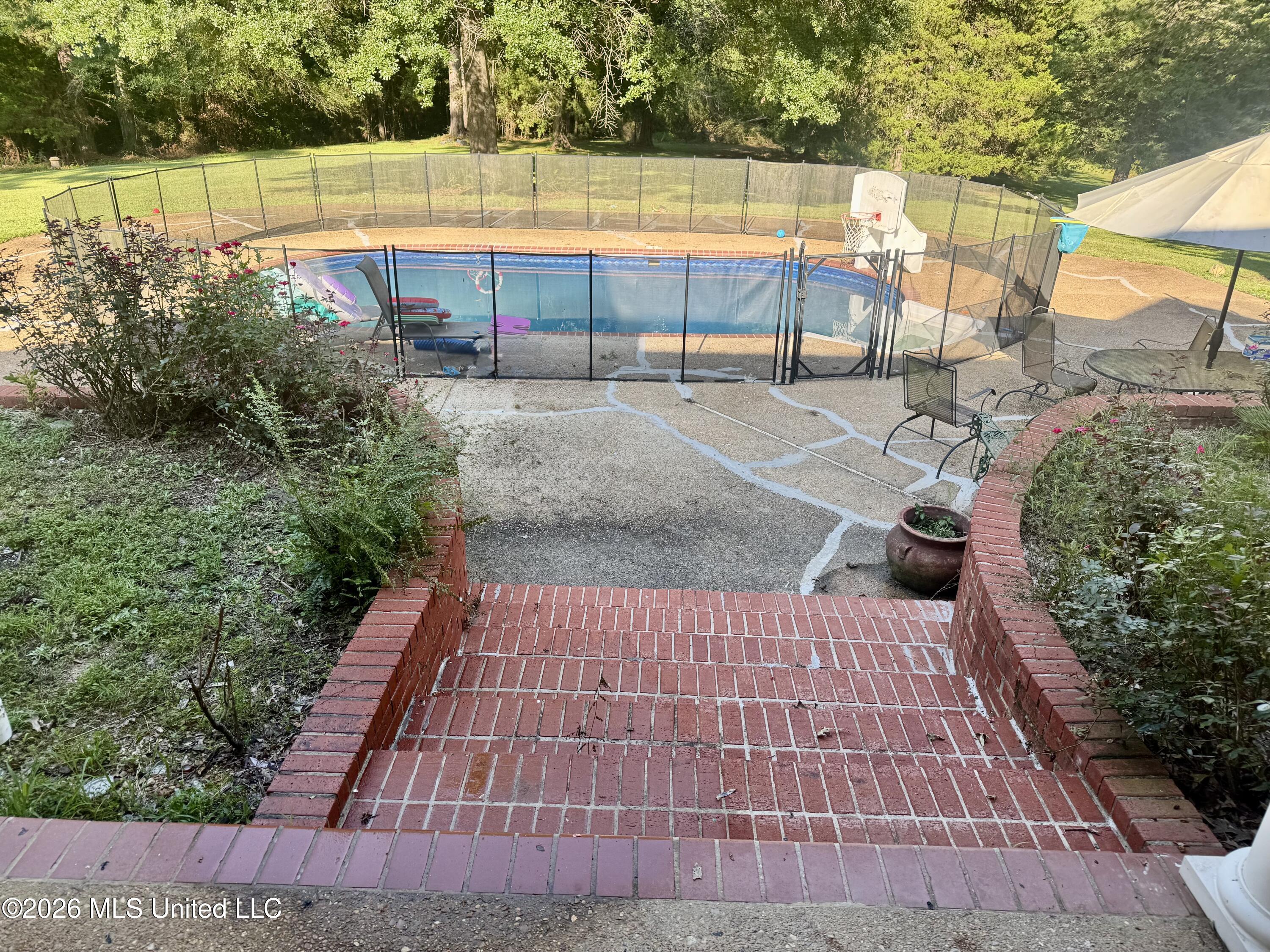 134 Kellog Property Photo 16