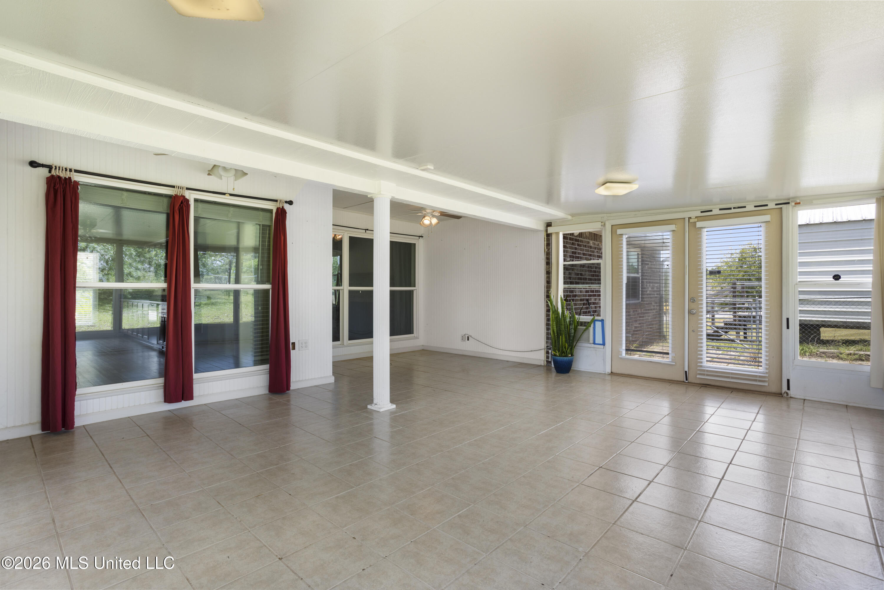 10 Trace Drive Property Photo 28