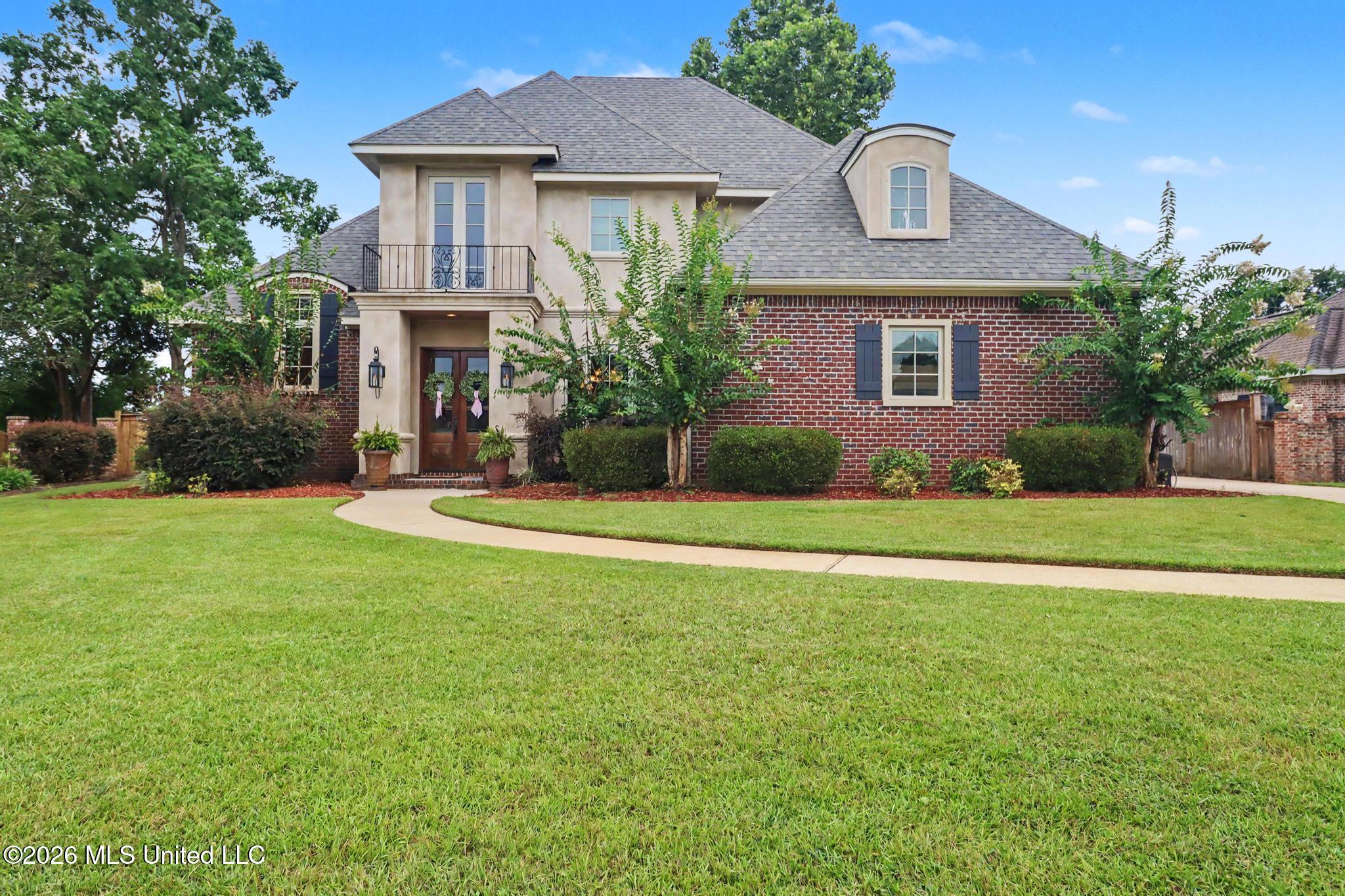 930 Caroline Drive Property Photo 2