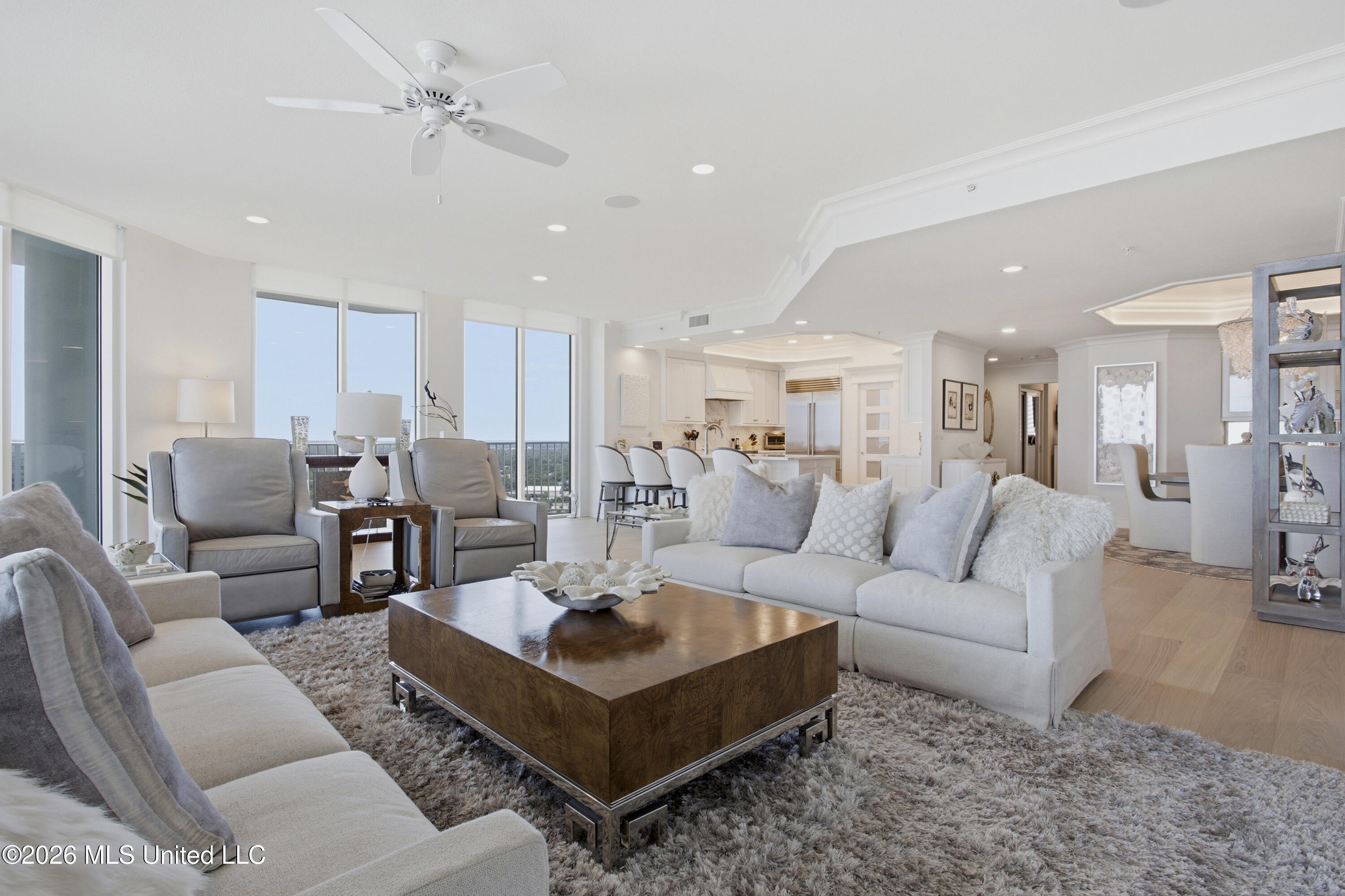 2668 Beach Boulevard Property Photo 12
