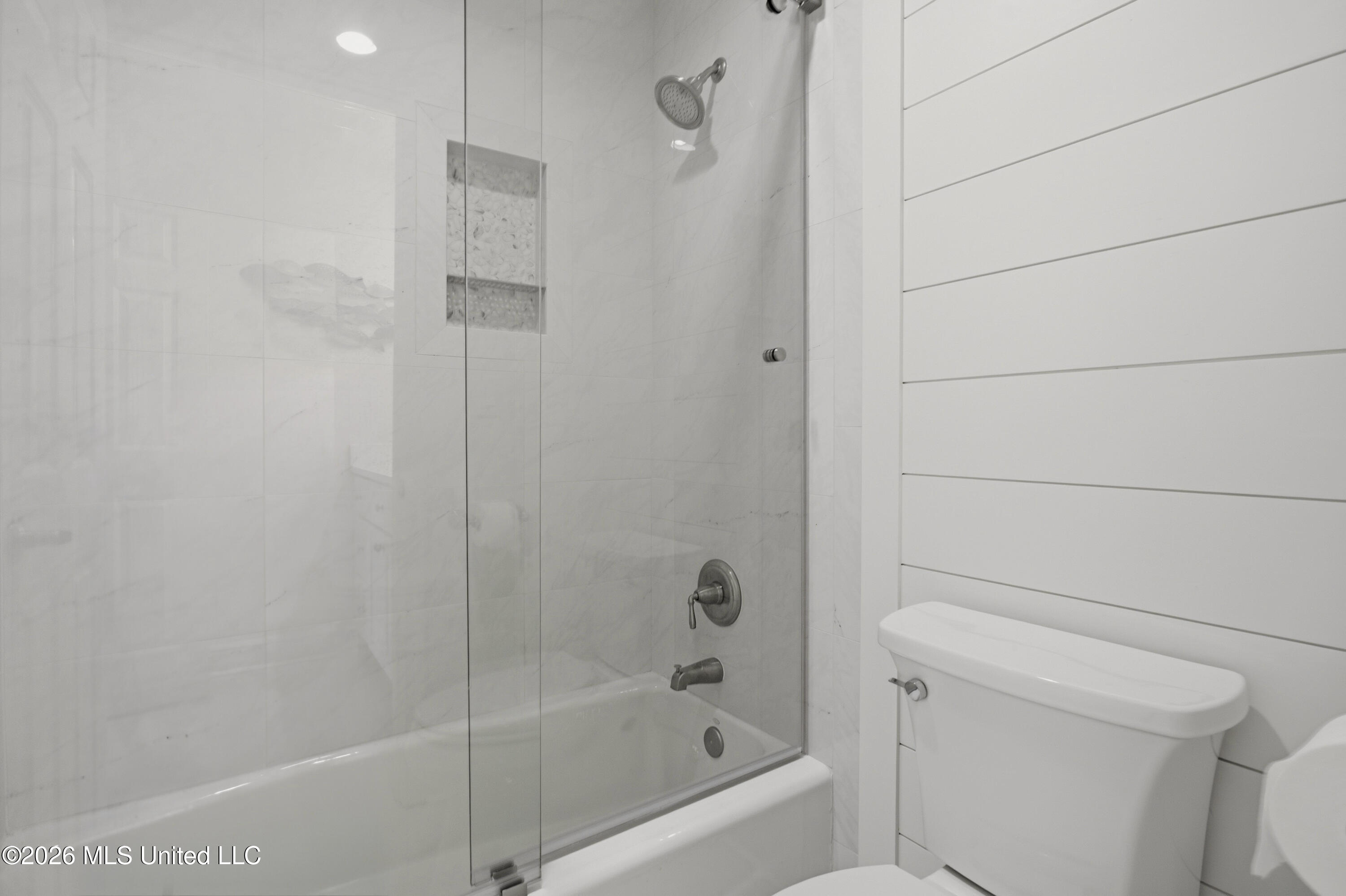 2668 Beach Boulevard Property Photo 43