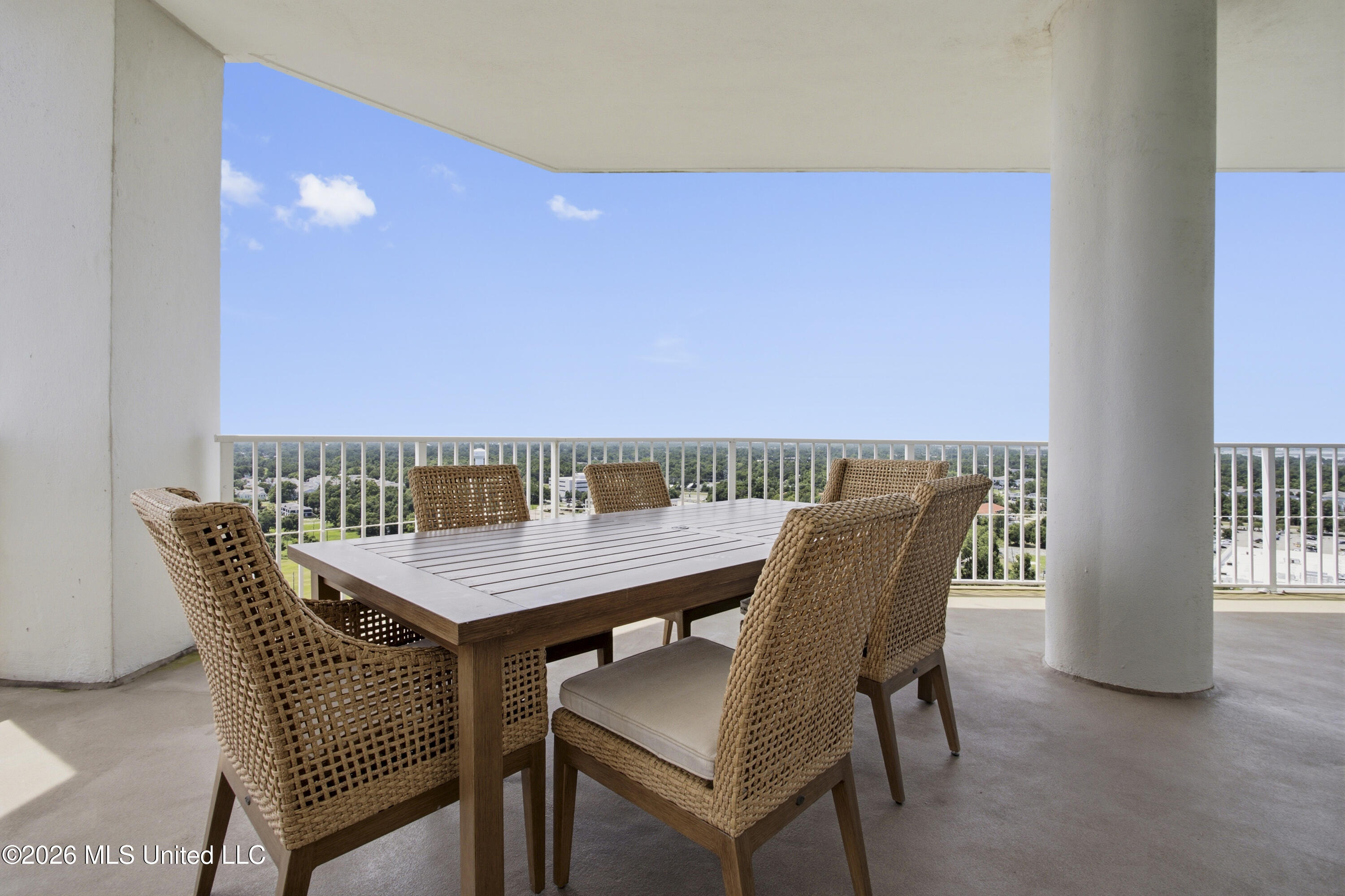 2668 Beach Boulevard Property Photo 57