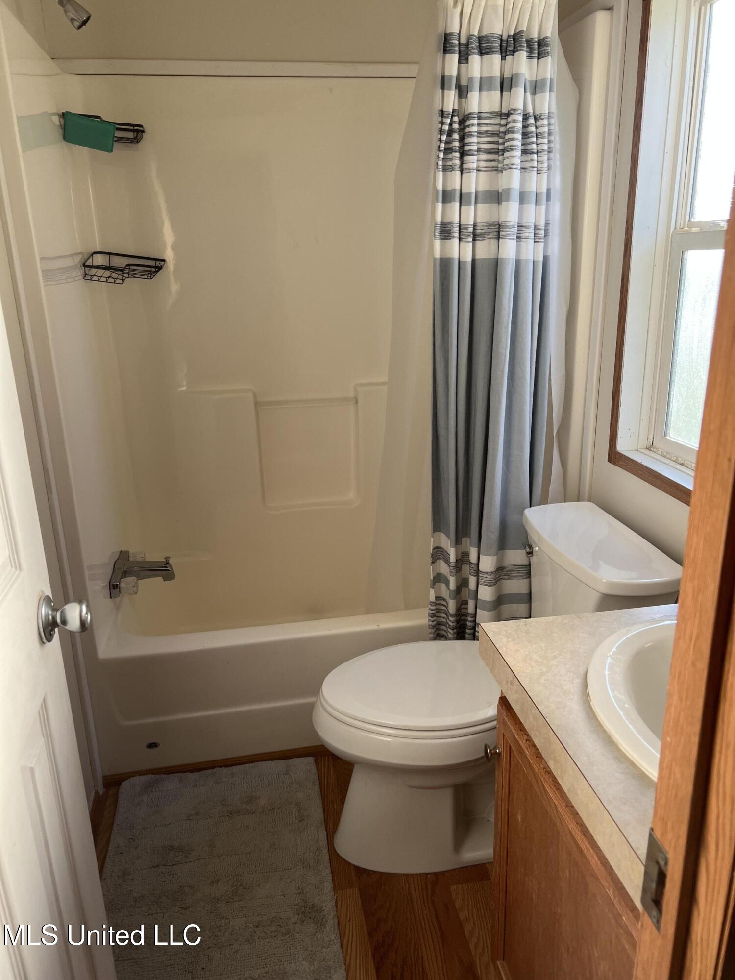 2066 S 569 Highway Property Photo 33