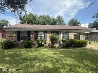 2004 Canary Lane Property Photo 1