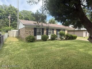 2004 Canary Lane Property Photo 2