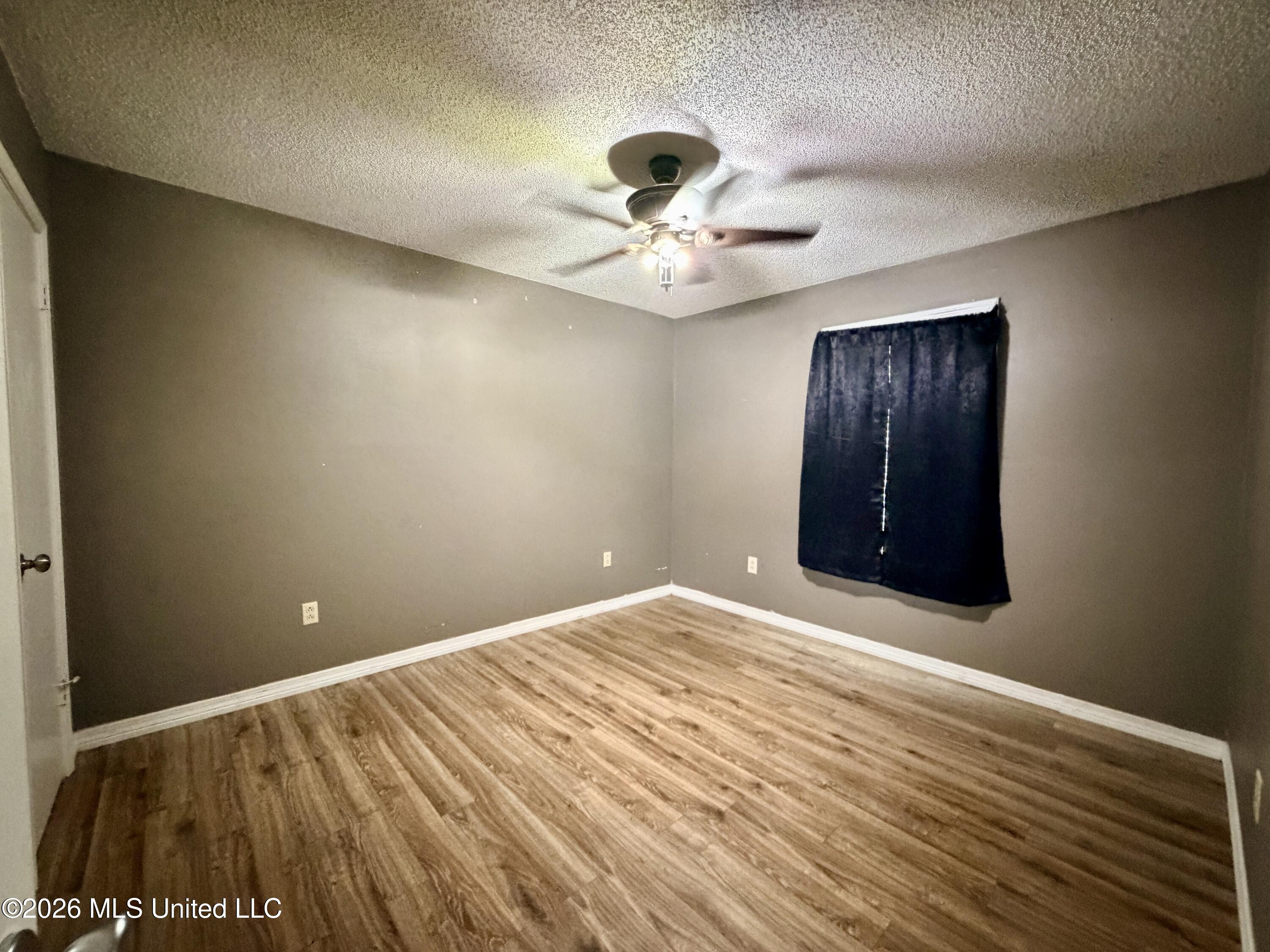 2269 River Road Property Photo 9