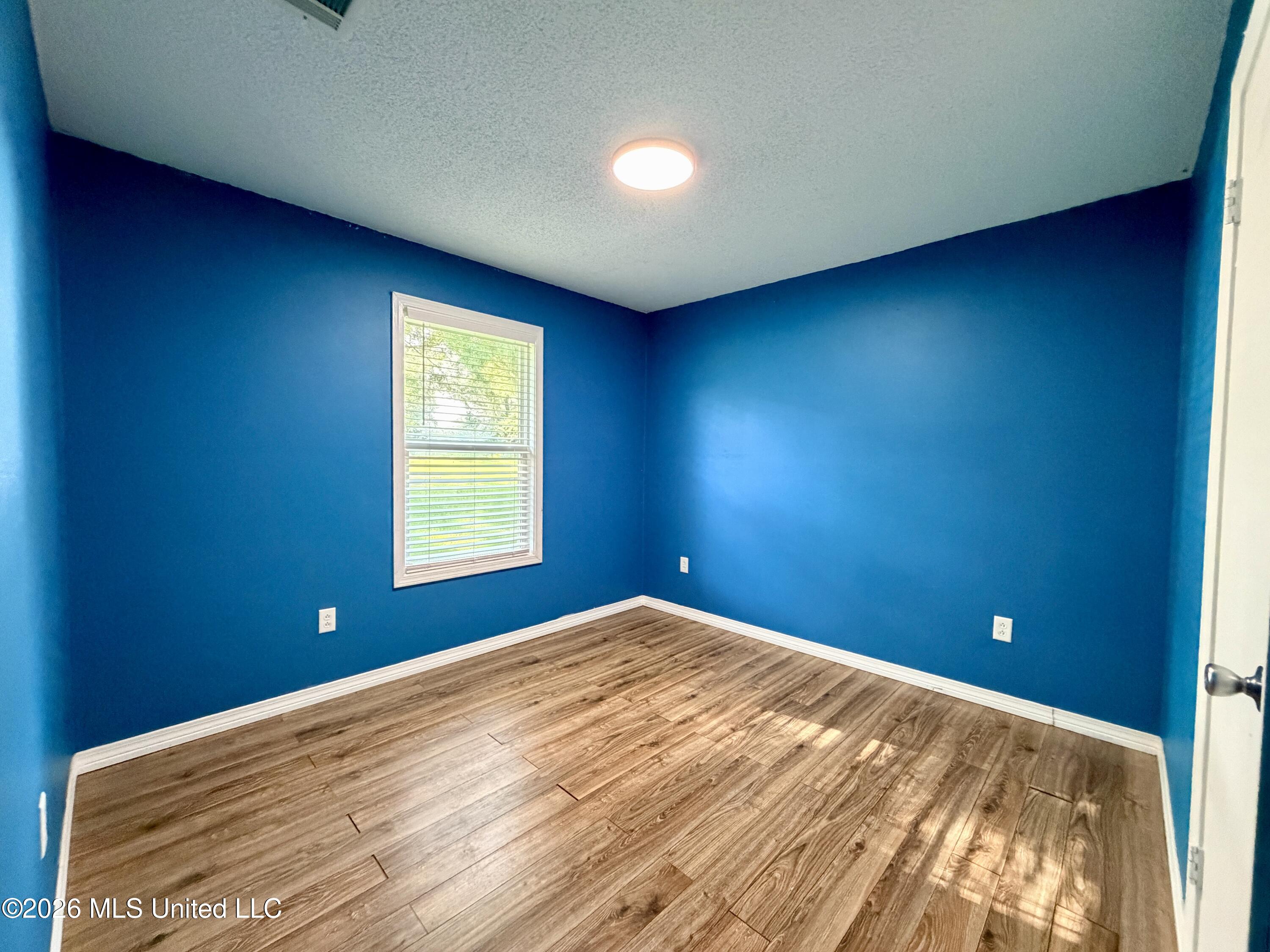 2269 River Road Property Photo 12