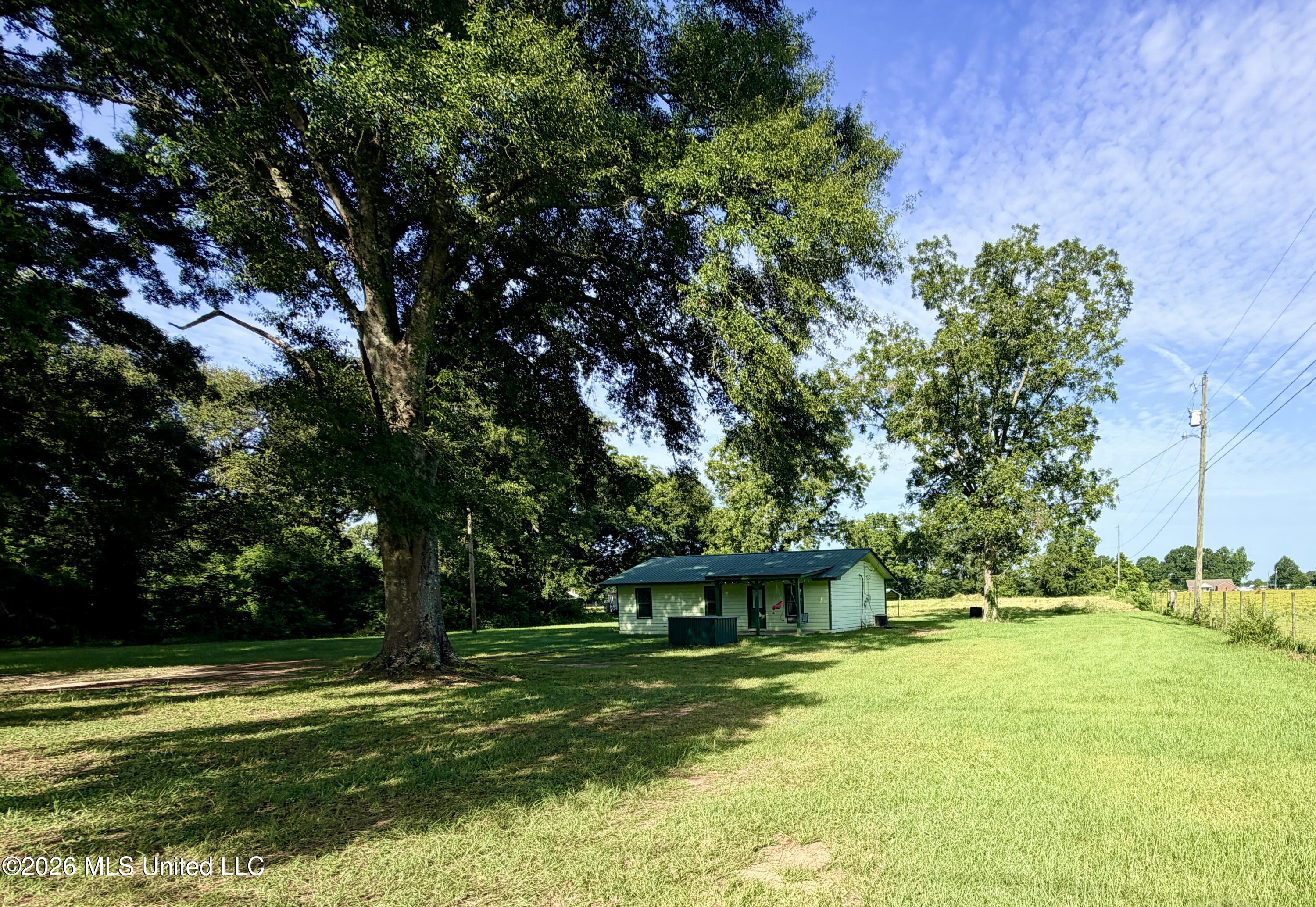 2269 River Road Property Photo 26