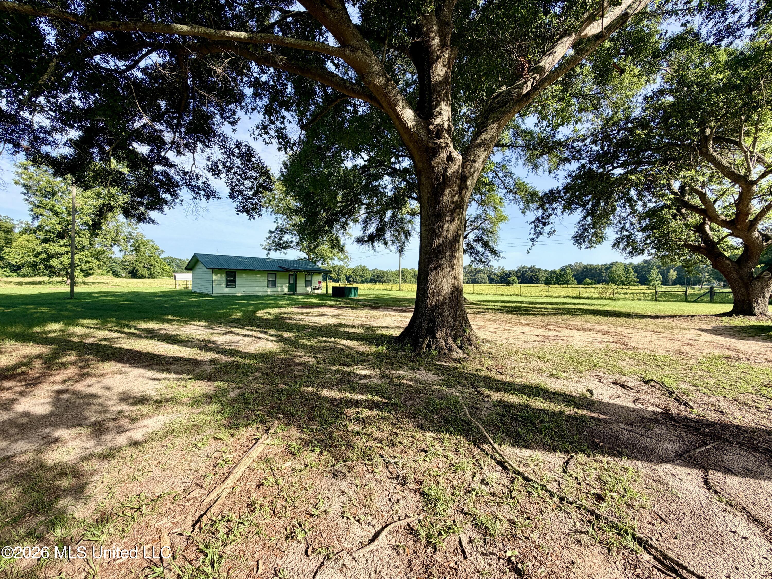 2269 River Road Property Photo 31