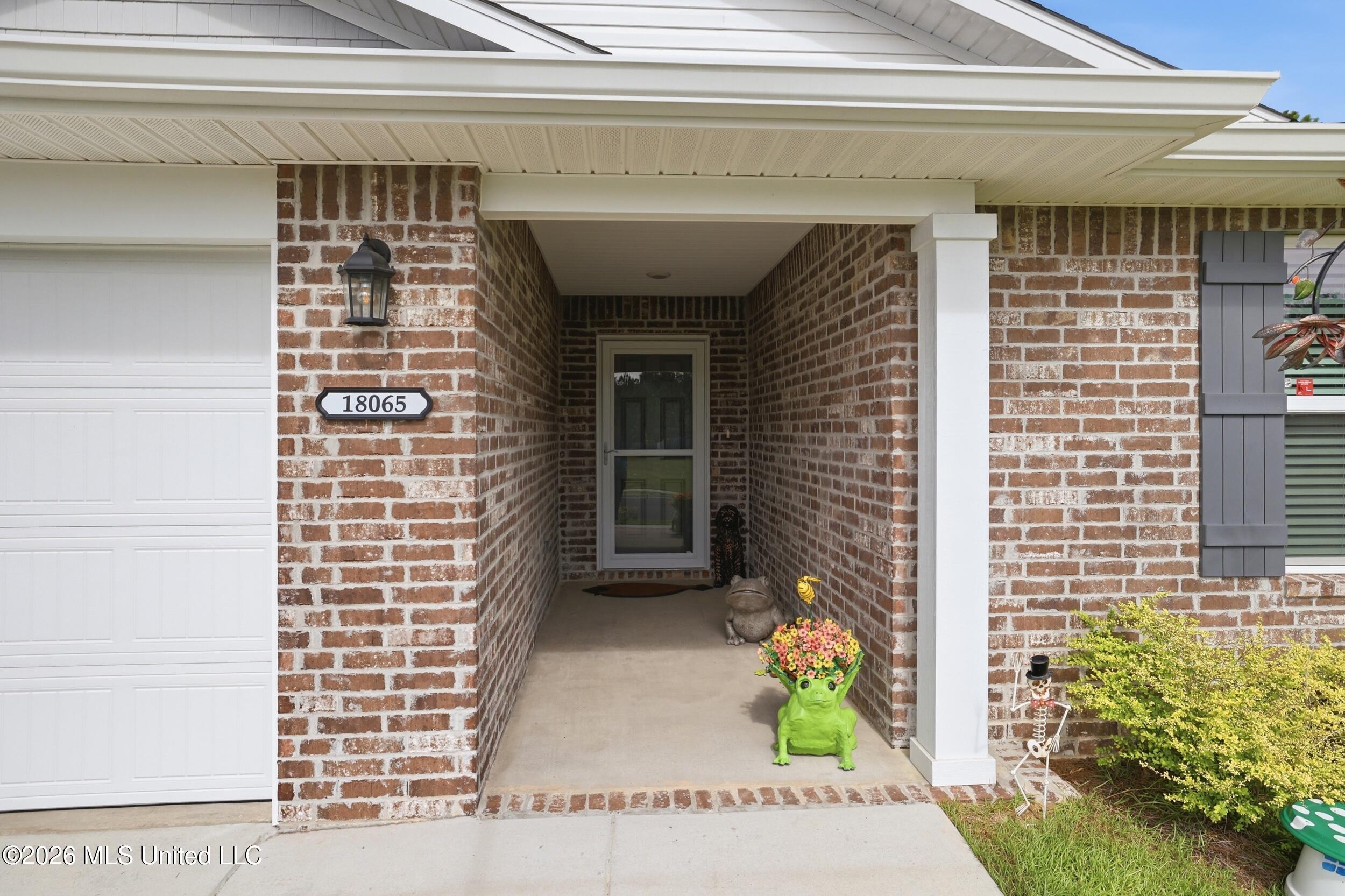 18065 Tiffany Renee Drive Property Photo 6