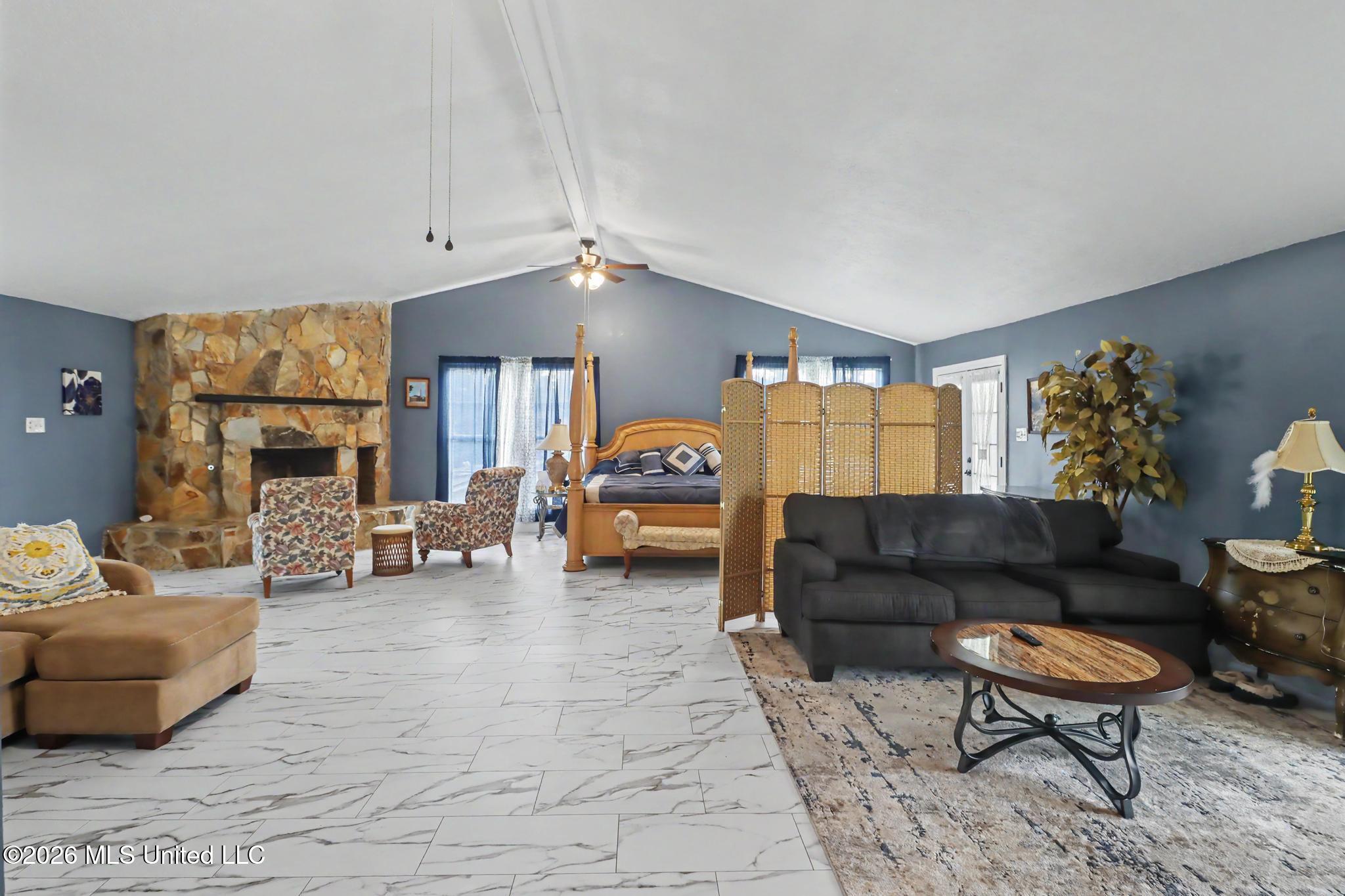 2219 Gregory Boulevard Property Photo 19