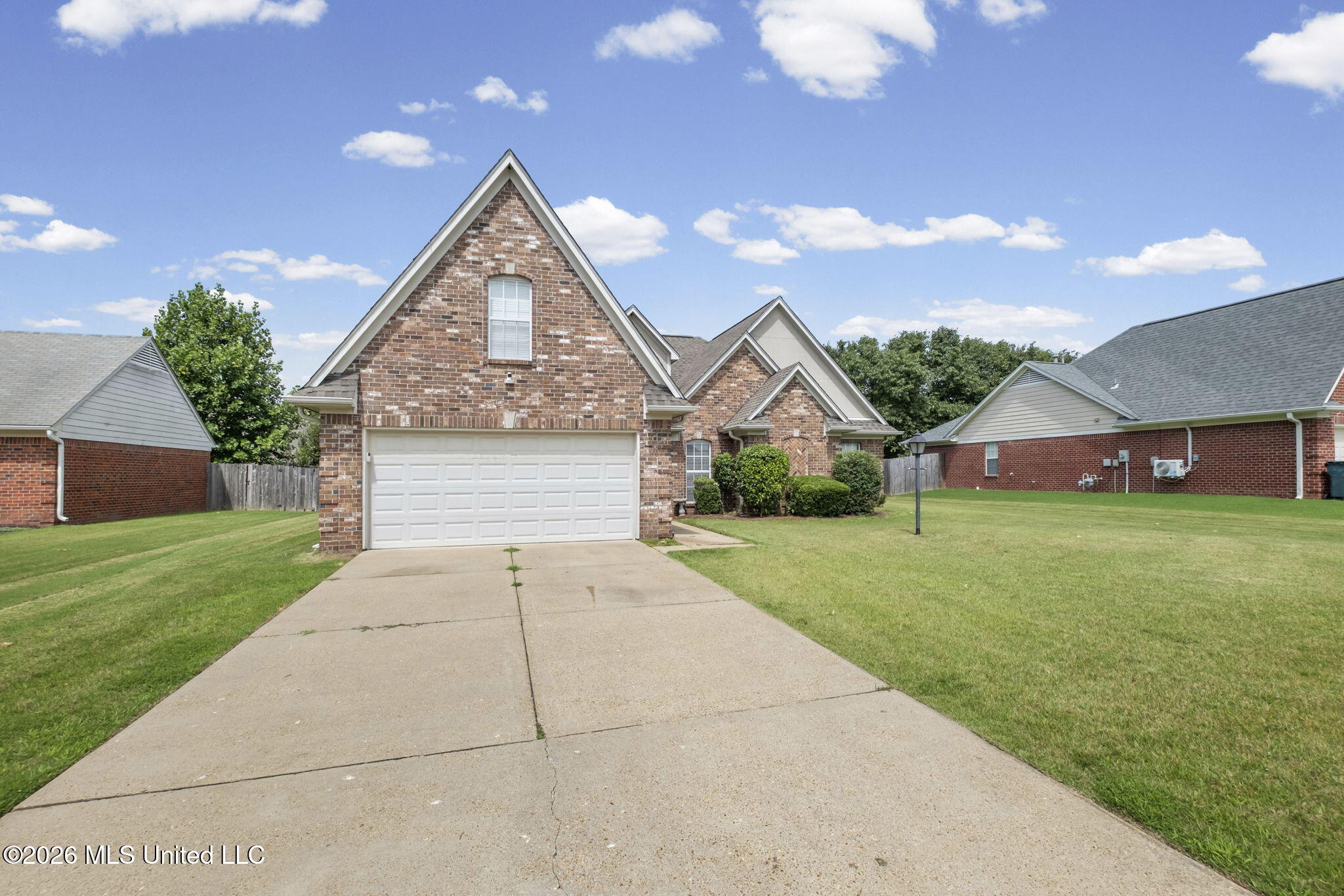 5681 Carter Drive Property Photo 4