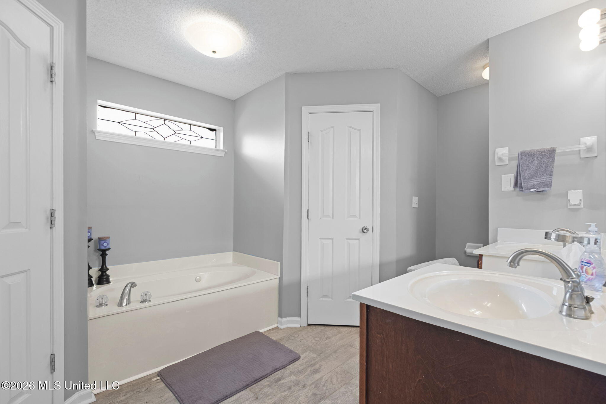 5681 Carter Drive Property Photo 29
